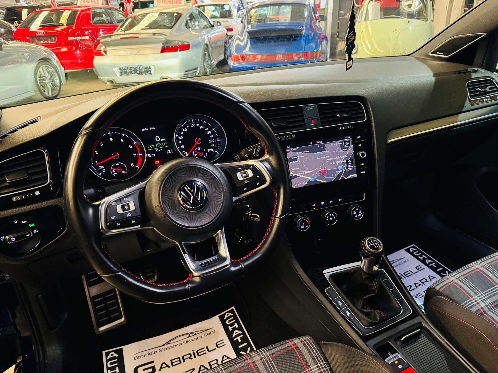 Volkswagen Golf GTI 2.0TSI Airco GPS Caméra CarPlay PDC Matrix Kit Maxtone