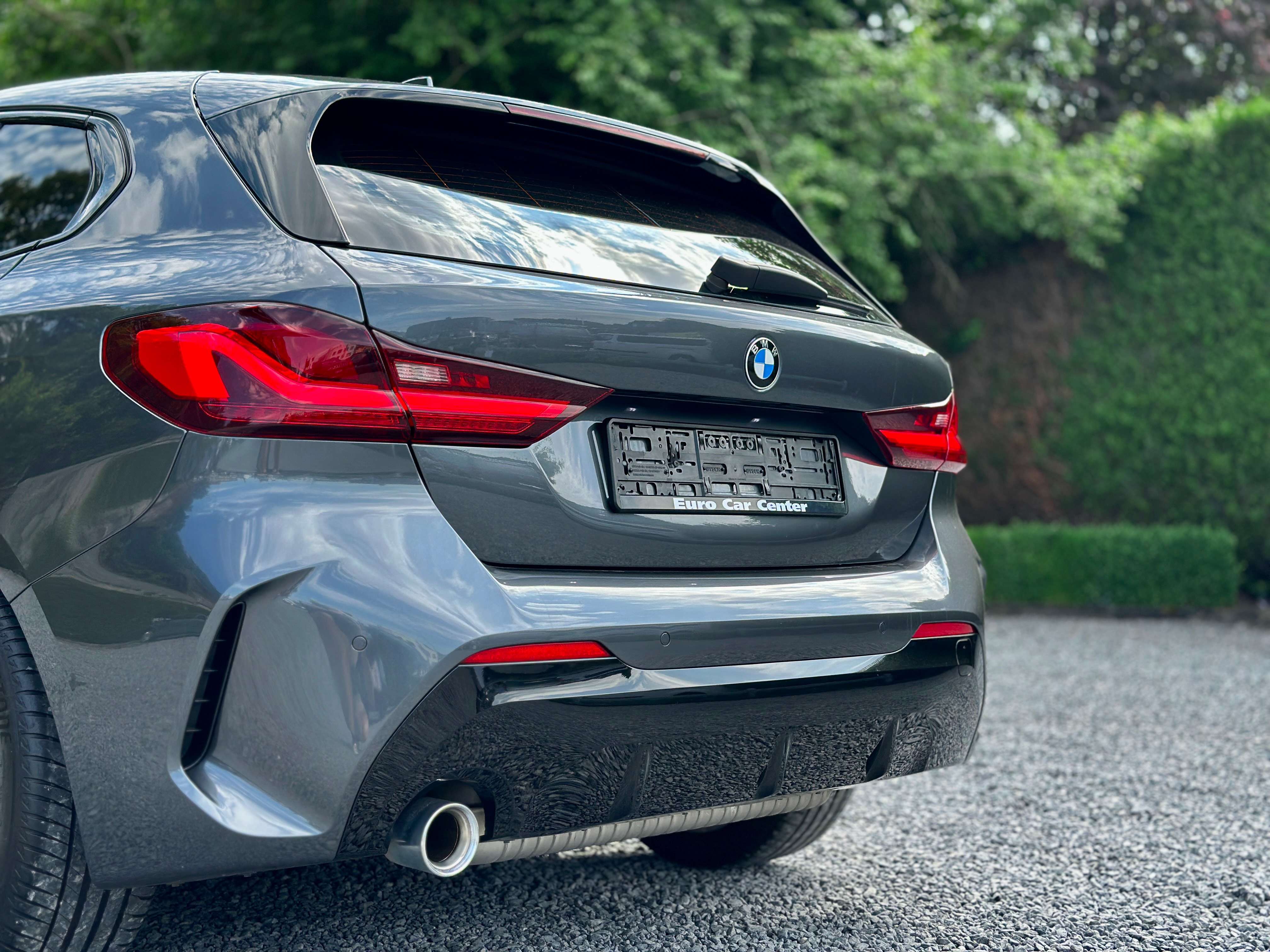 BMW 118 Hatchback 1.5i M-Pack Automaat / CARPLAY / SENSOREN V&A