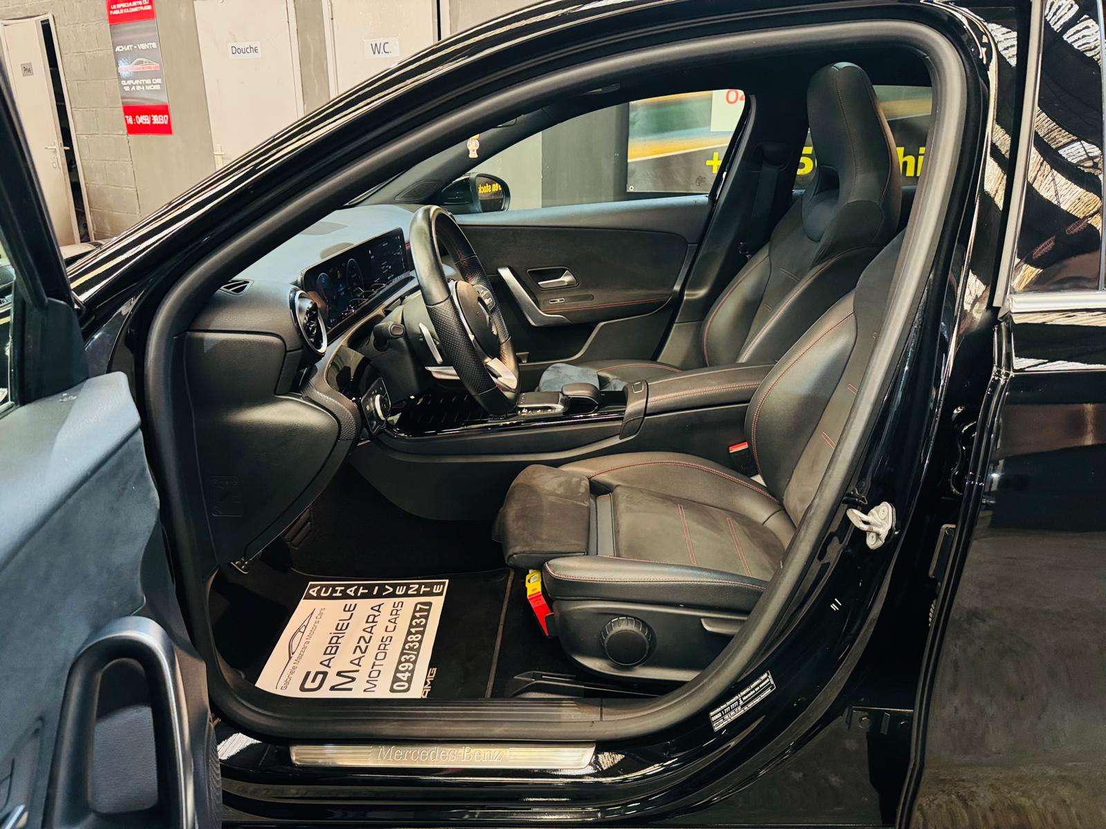 Mercedes-Benz A 180 A 180d AMG Toit Pano Cockpit LED Caméra PDC J.A