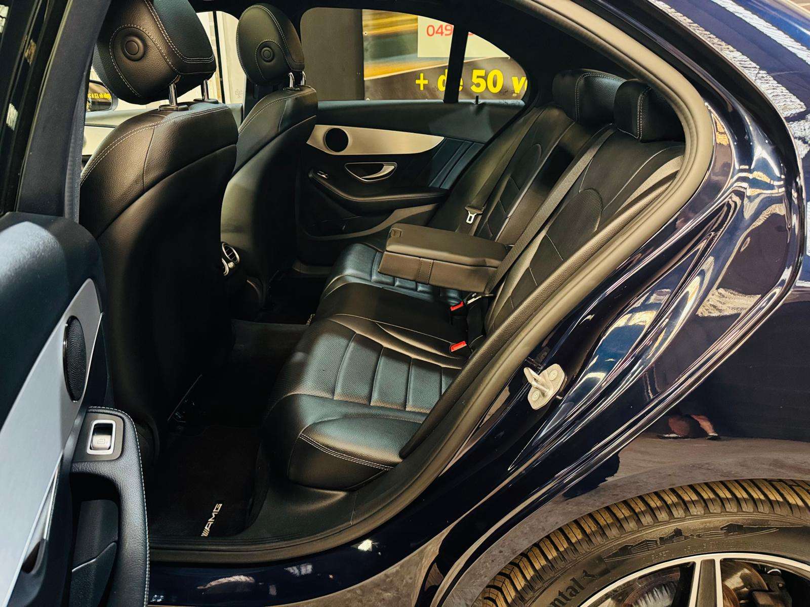 Mercedes-Benz C 200 C 200D Pack AMG Automatique LED Toit Pano GPS Cuir 18"