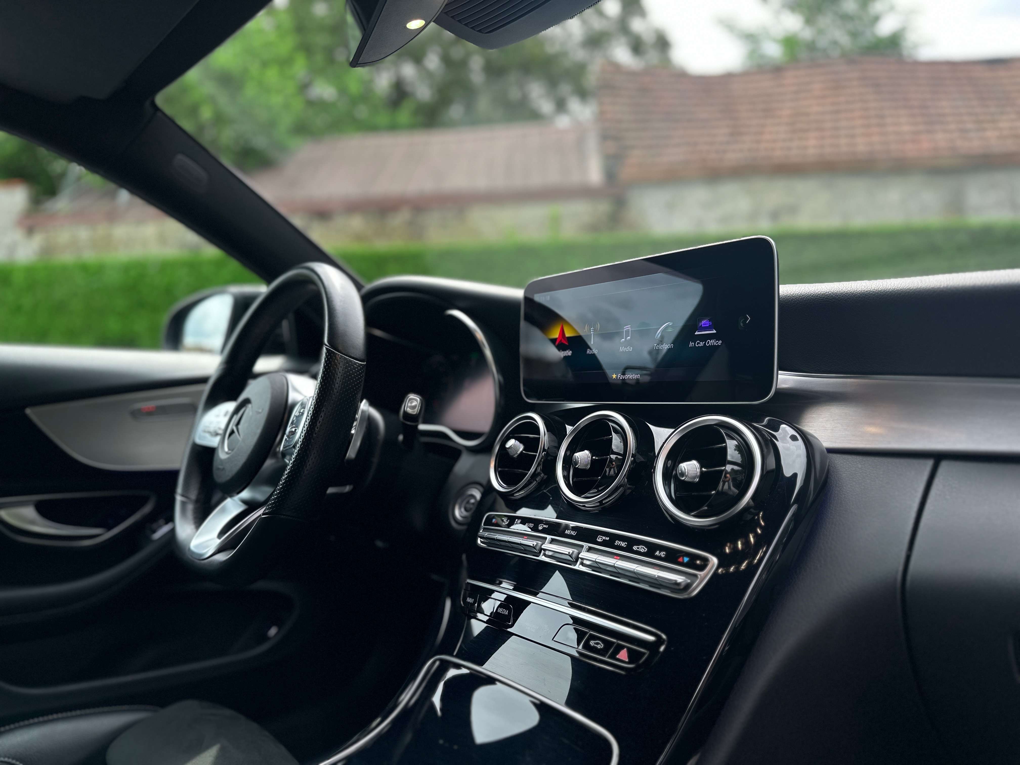Mercedes-Benz C 200 Coupe C 200 4-Matic MHE / Burmester / Alcantara / LED / Carplay