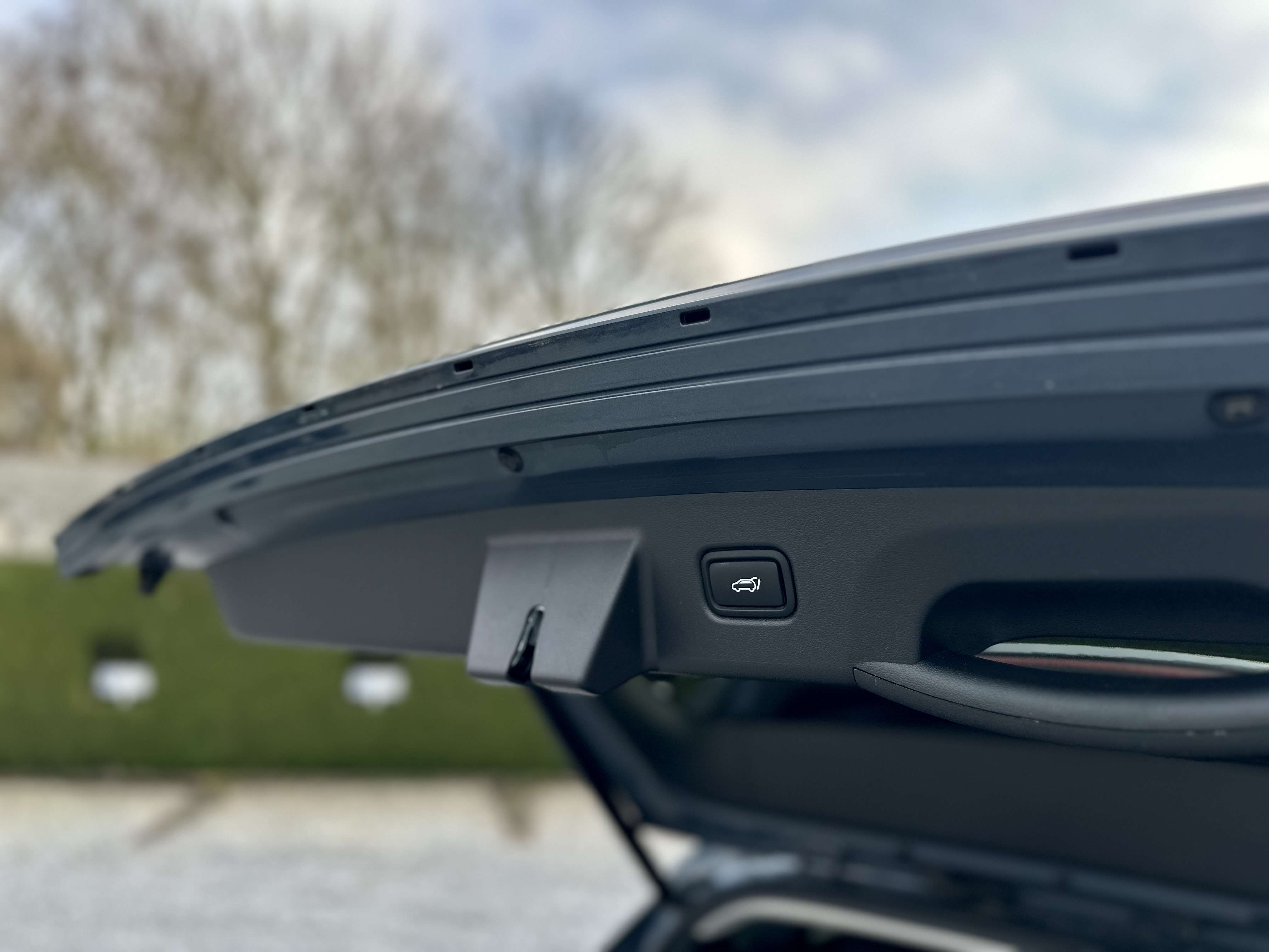 Hyundai TUCSON 1.6 T-GDi MHEV Shine DCT / FULL ASSIST / CARPLAY