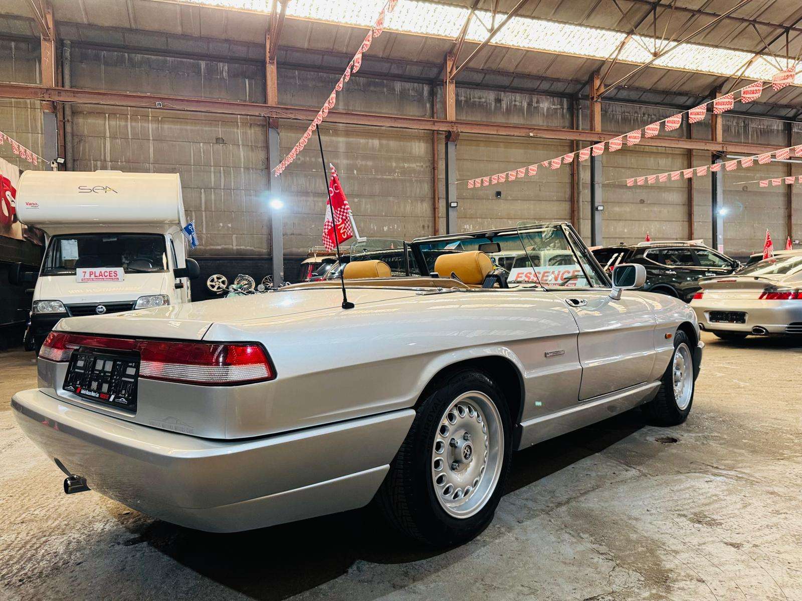 Alfa Romeo Spider 2.0i Nardi Jantes GTA Cuir Radio CD