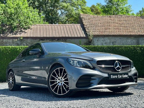 Mercedes-Benz C 200 Coupe AMG-Line Automaat / HUD / BURMESTER / PANO