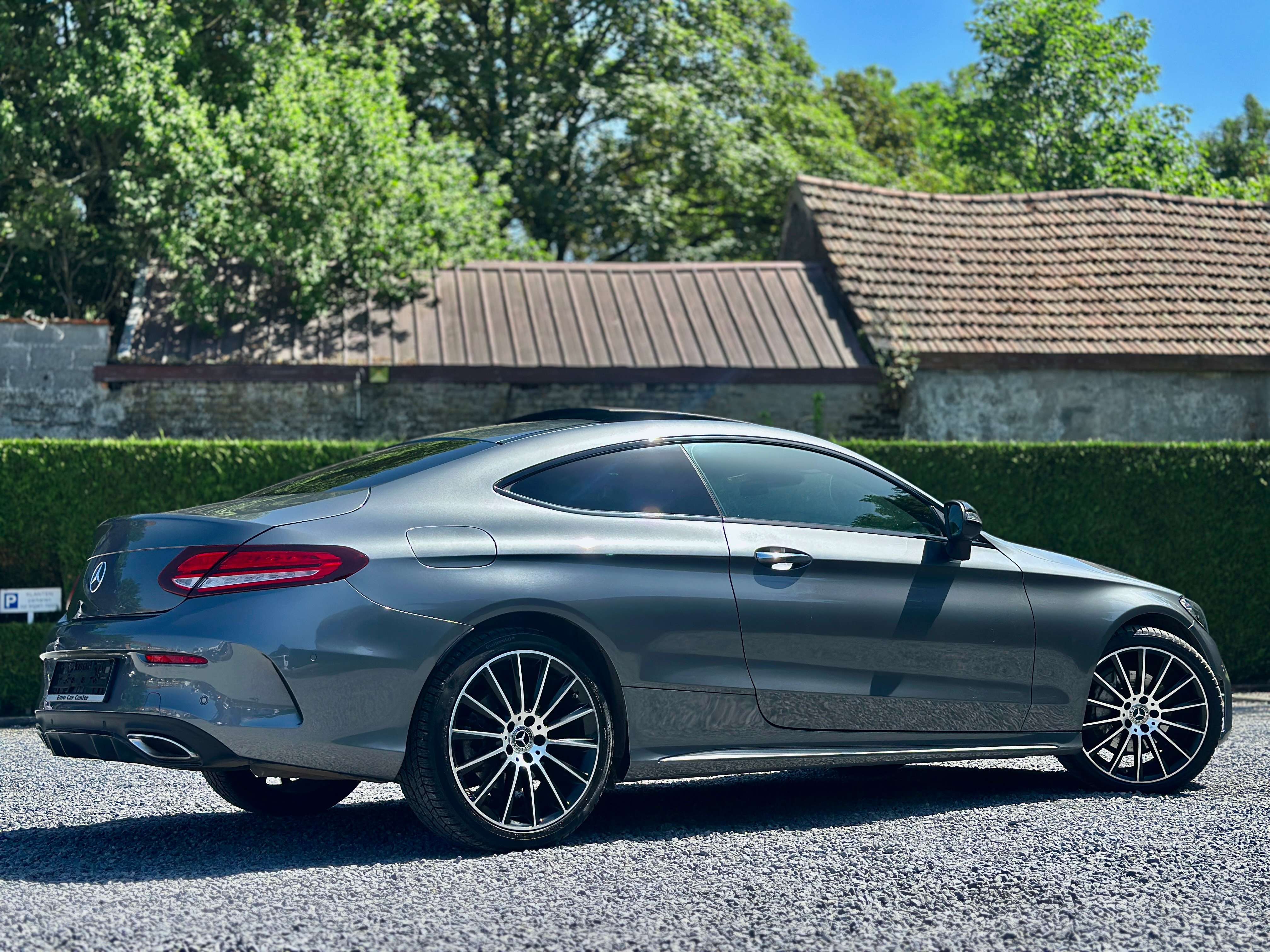 Mercedes-Benz C 200 Coupe AMG-Line Automaat / HUD / BURMESTER / PANO