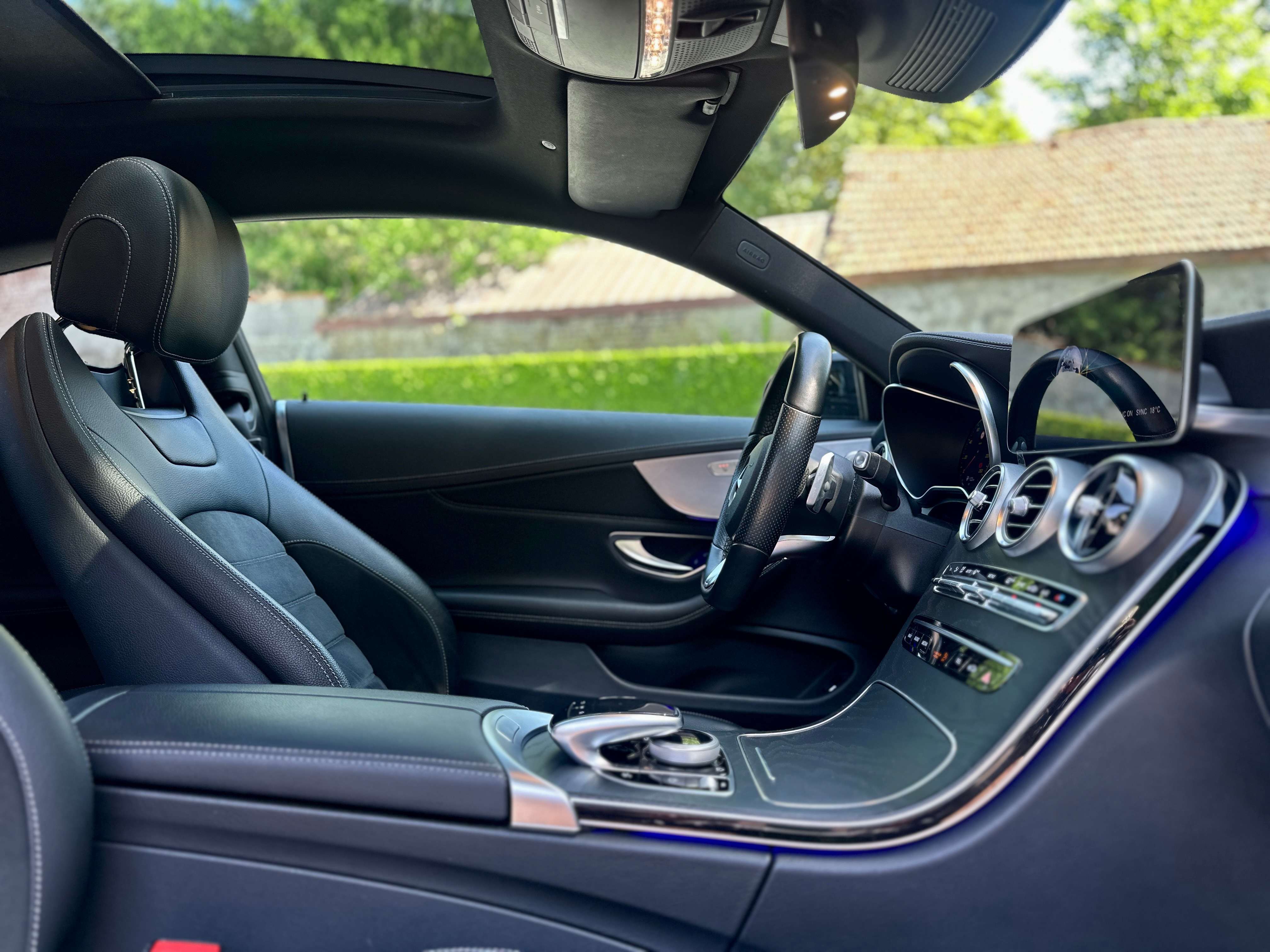 Mercedes-Benz C 200 Coupe AMG-Line Automaat / HUD / BURMESTER / PANO