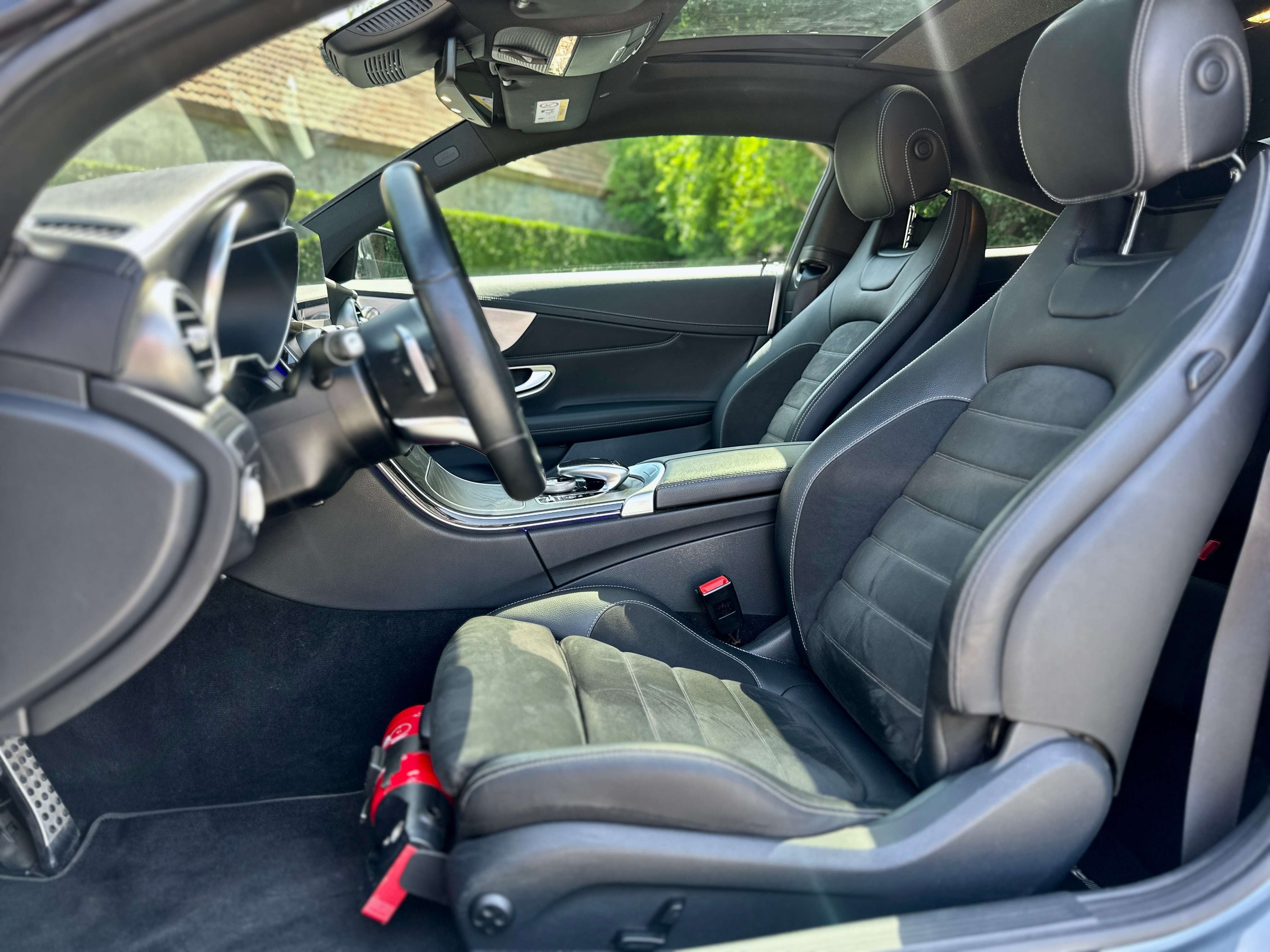 Mercedes-Benz C 200 Coupe AMG-Line Automaat / HUD / BURMESTER / PANO