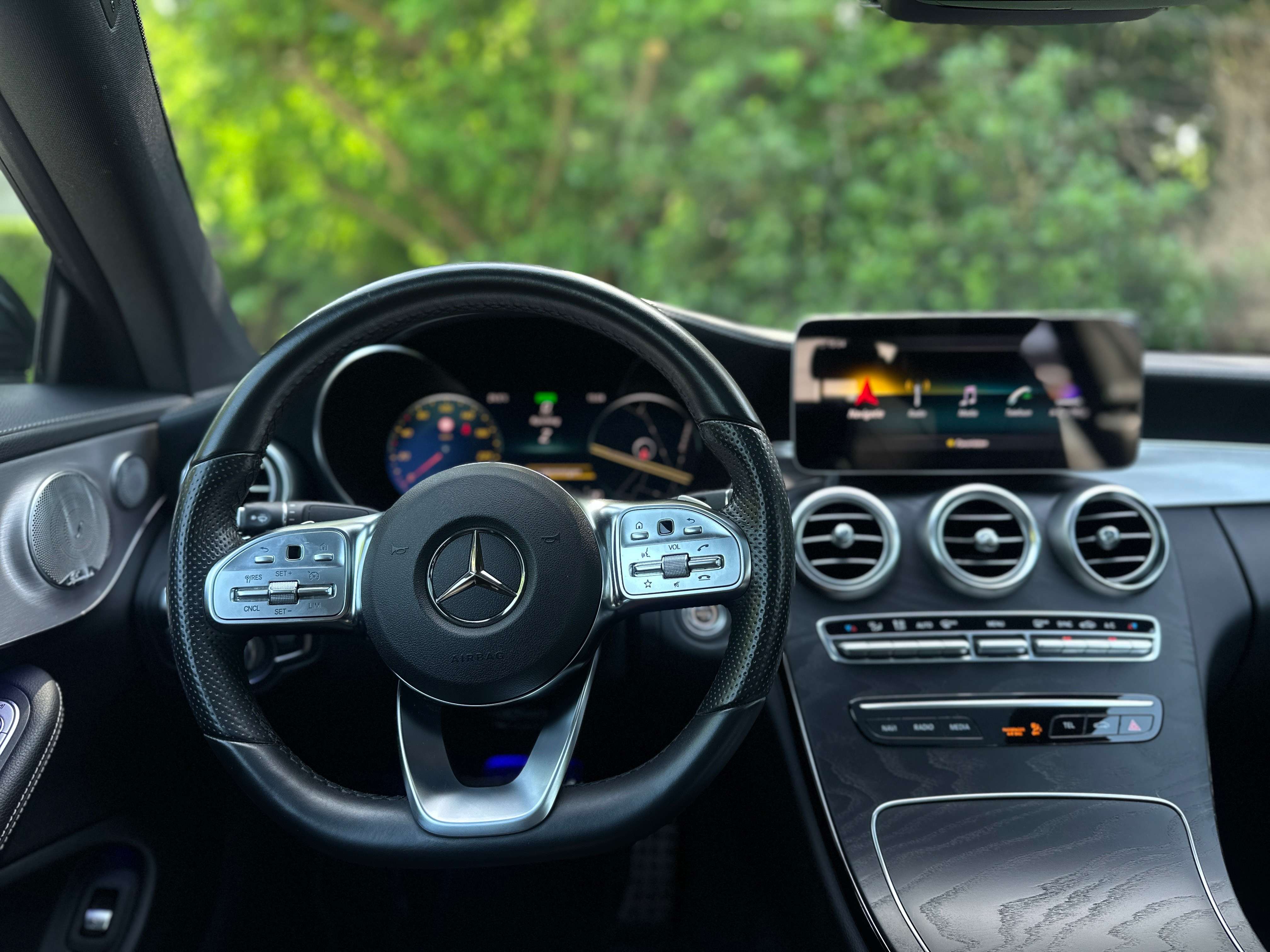 Mercedes-Benz C 200 Coupe AMG-Line Automaat / HUD / BURMESTER / PANO