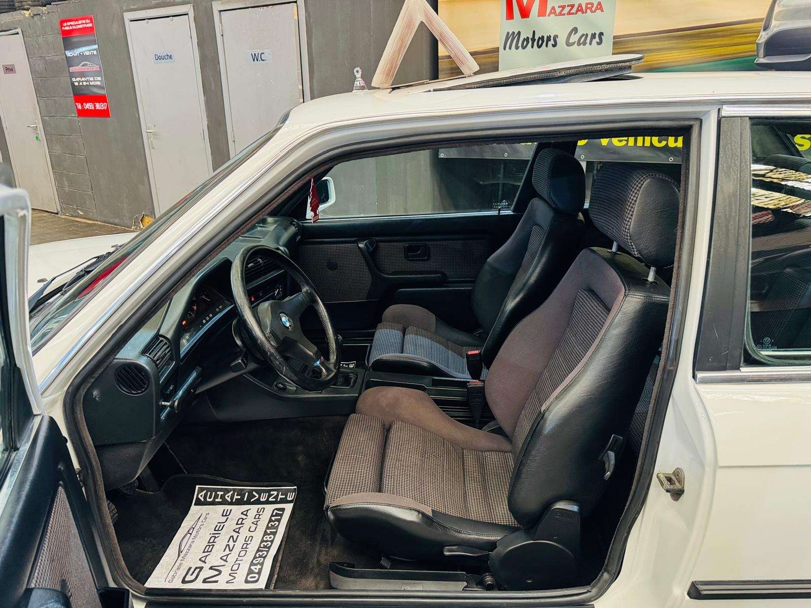 BMW 325 325i E30 M-Tech1 - GARANTIE
