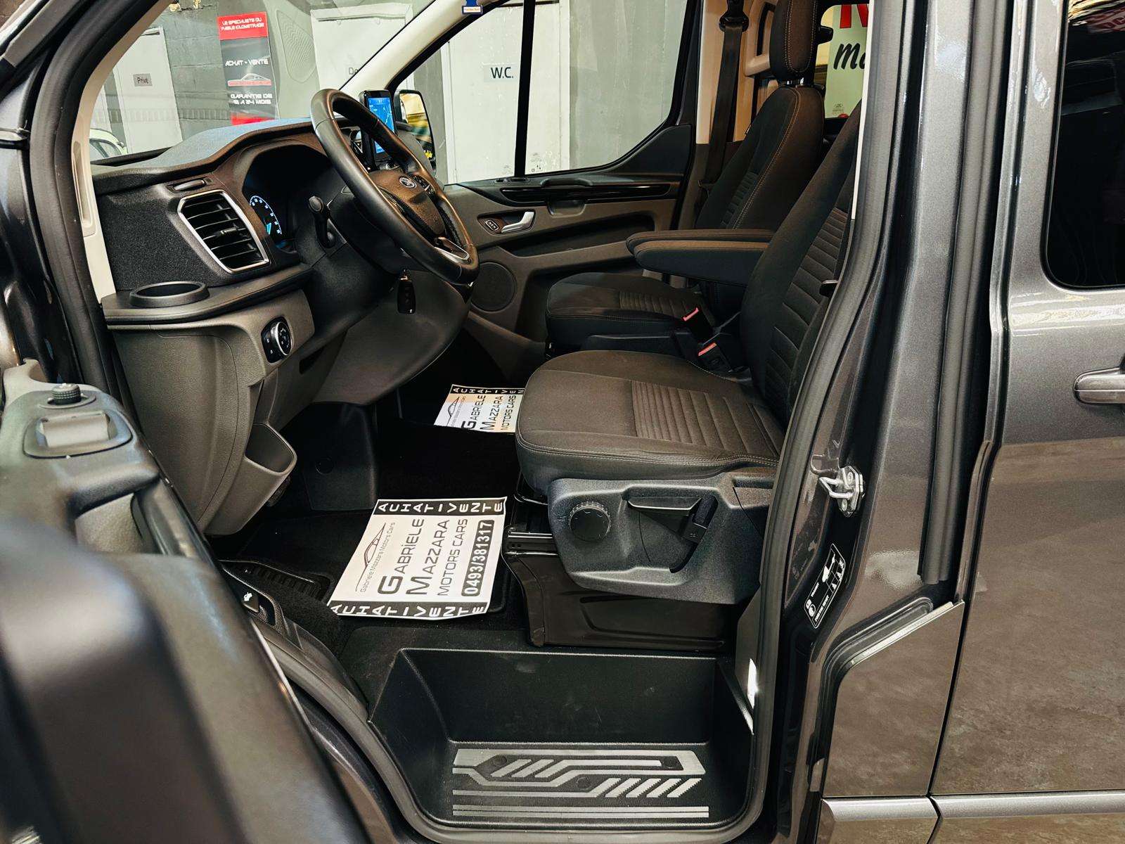 Ford Transit Custom 2.0 TDCi L2H1 Automatique Double portes CarPlay Caméra Attache remorque TVA/BTW 21% Incl