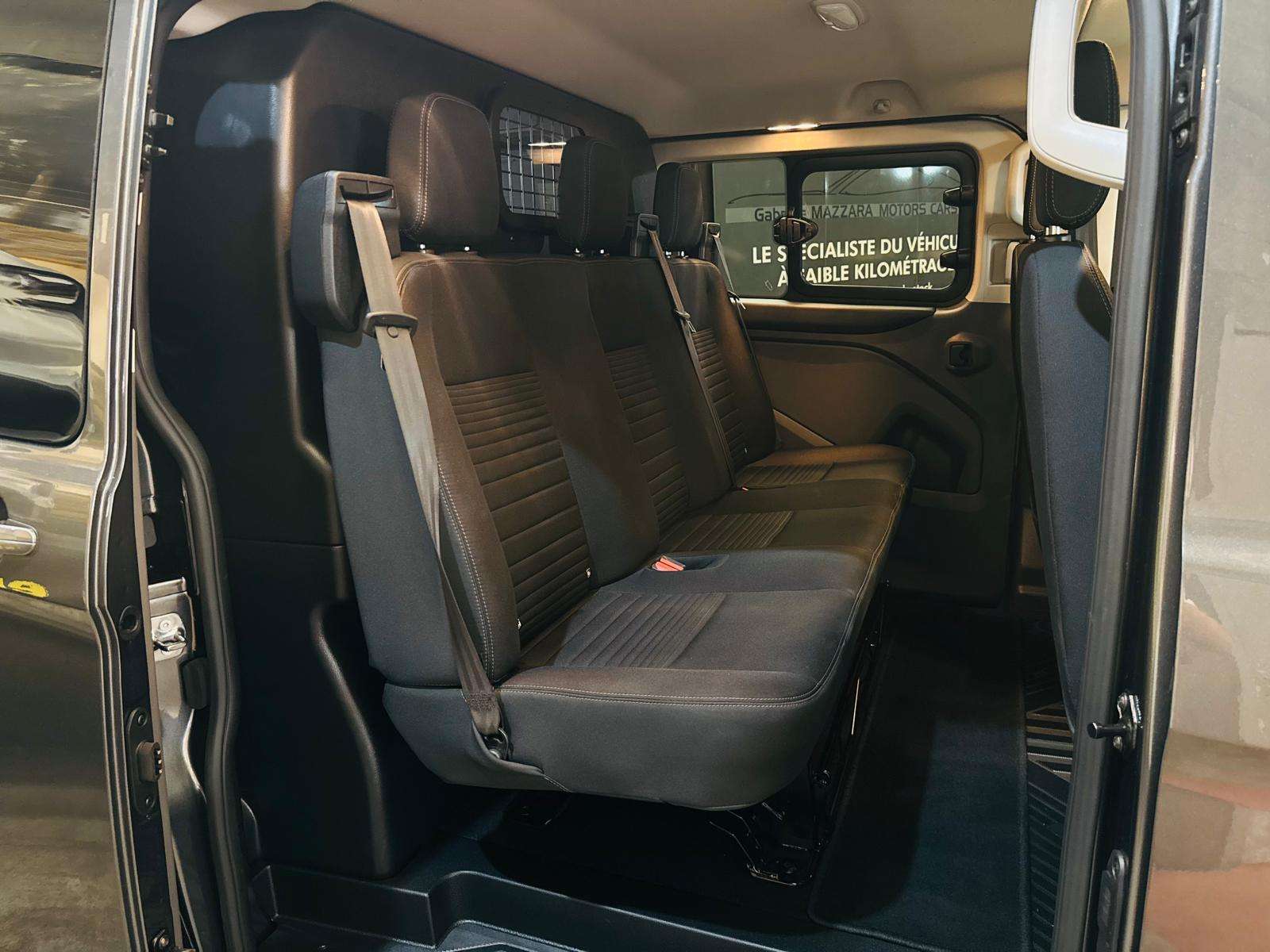 Ford Transit Custom 2.0 TDCi L2H1 Automatique Double portes CarPlay Caméra Attache remorque TVA/BTW 21% Incl