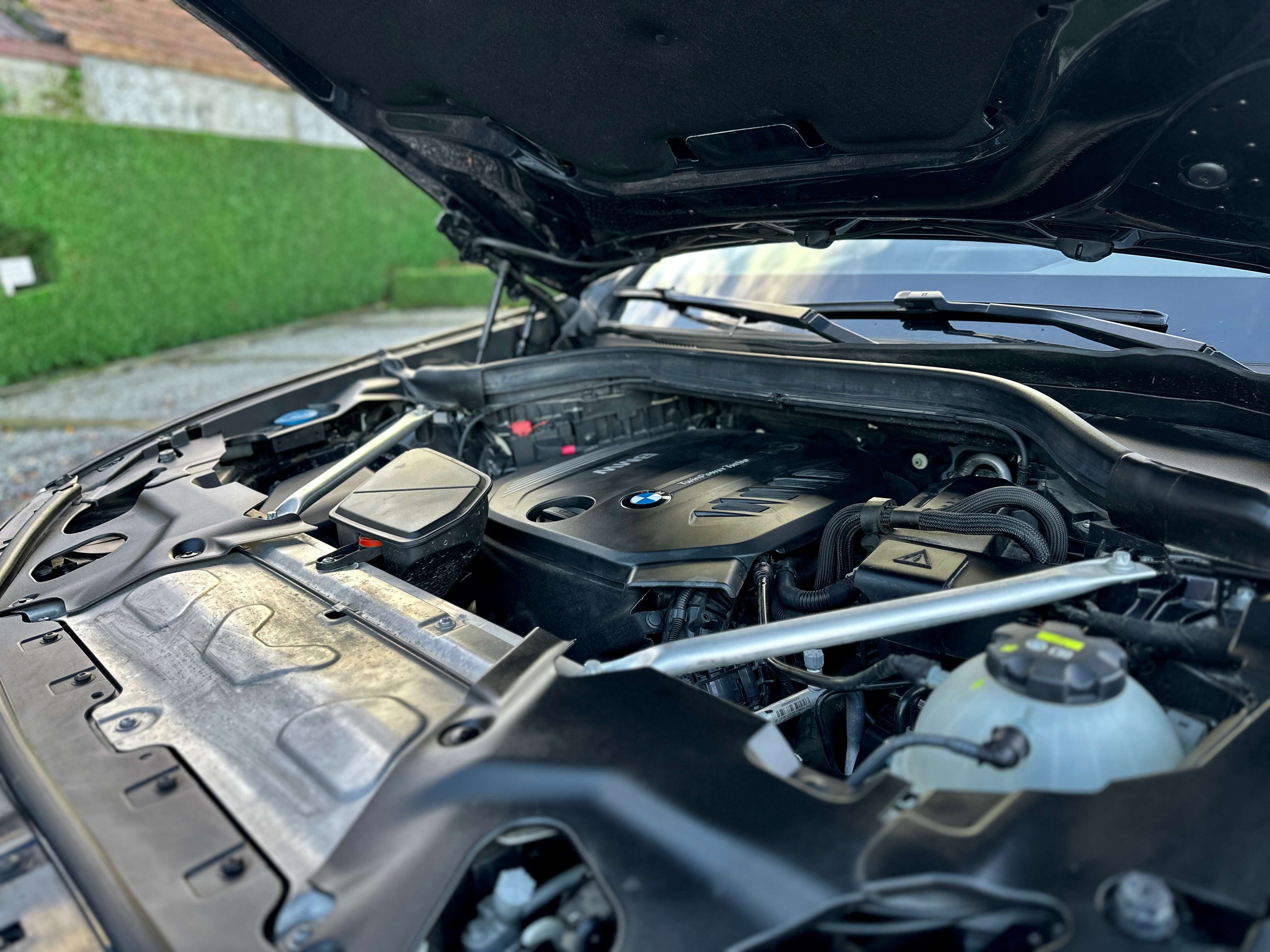 BMW X3 2.0d xDrive M-Pack / CARPLAY / CAMERA