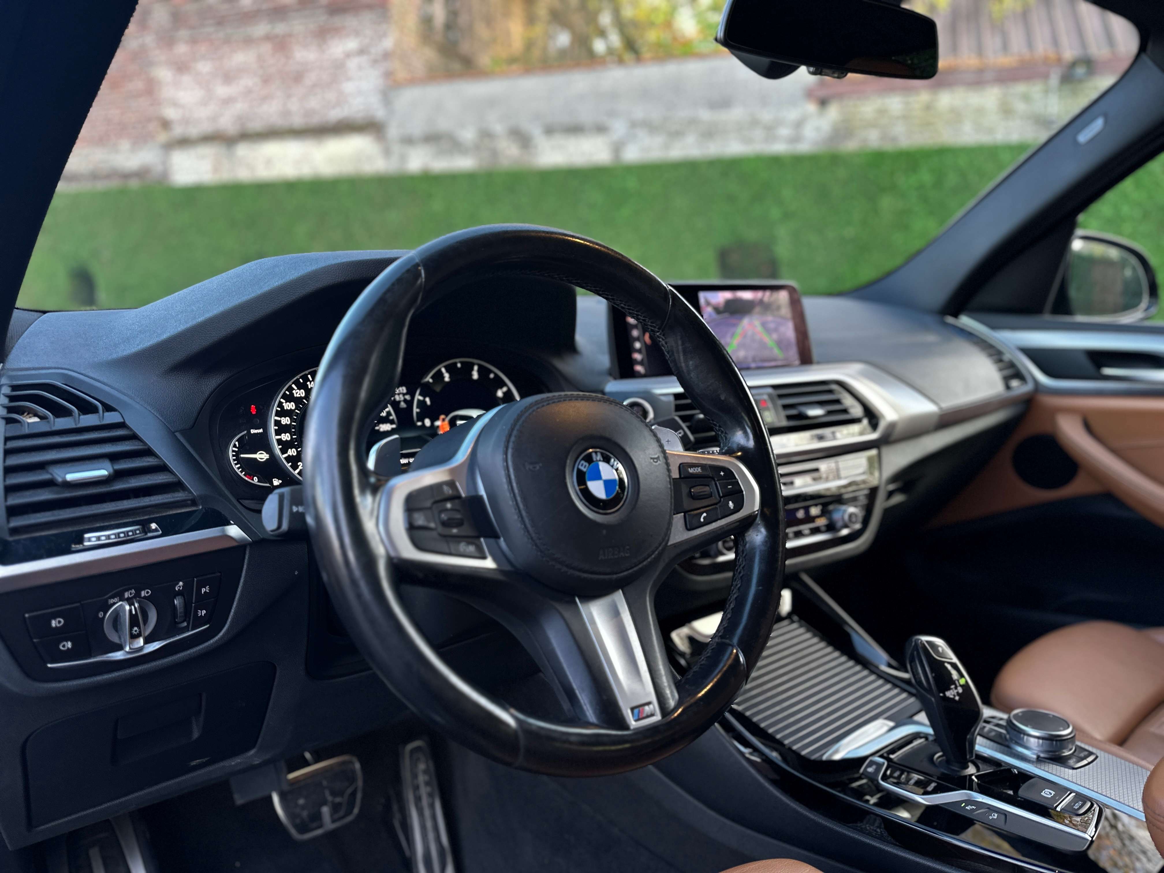 BMW X3 2.0d xDrive M-Pack / CARPLAY / CAMERA
