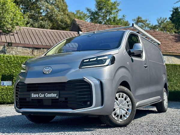 Toyota Proace 2.0d 3pl. / CARPLAY / ZETEL VERW. / DIGITAL COCKPIT /