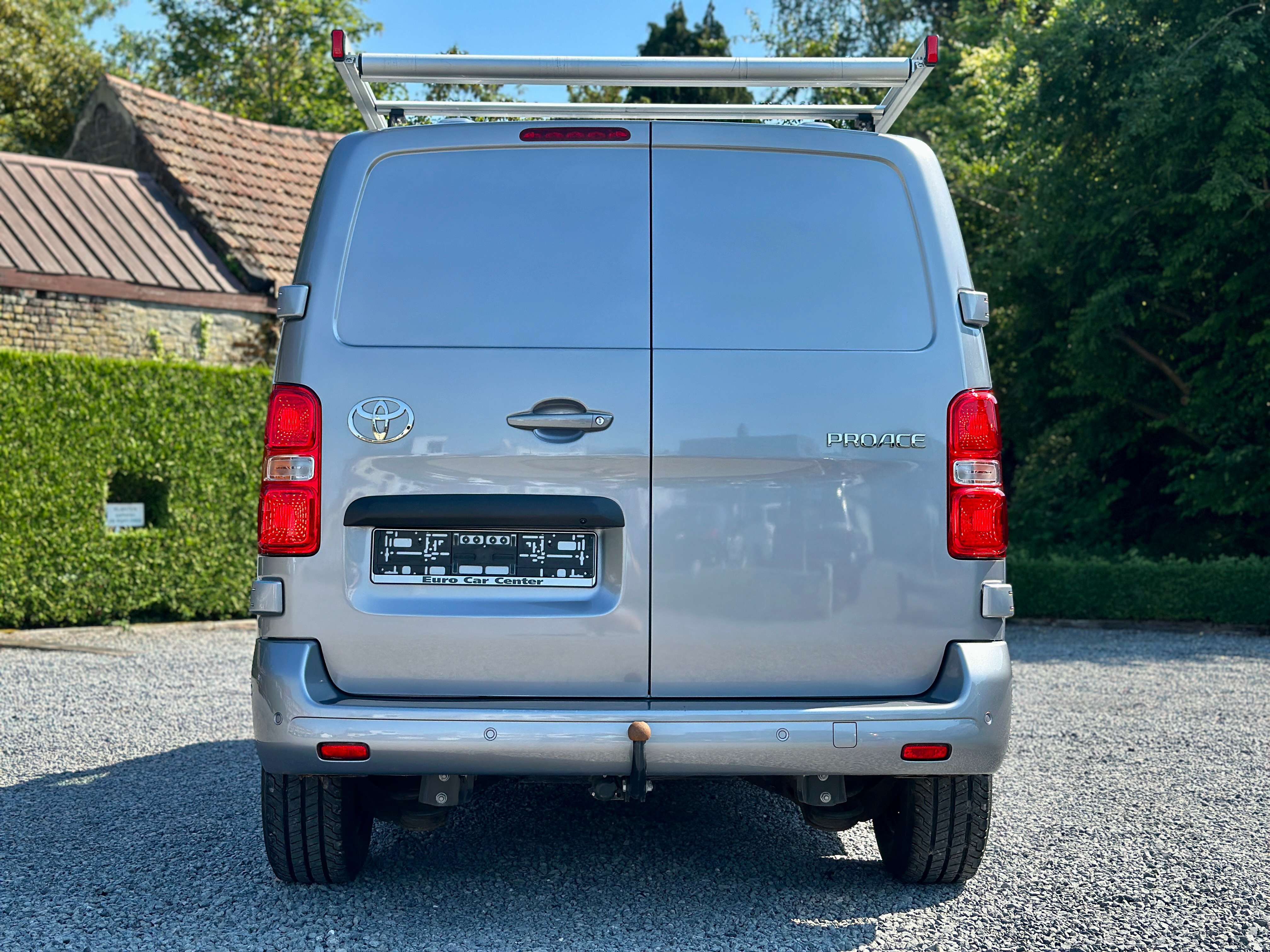 Toyota Proace 2.0d 3pl. / CARPLAY / ZETEL VERW. / DIGITAL COCKPIT /