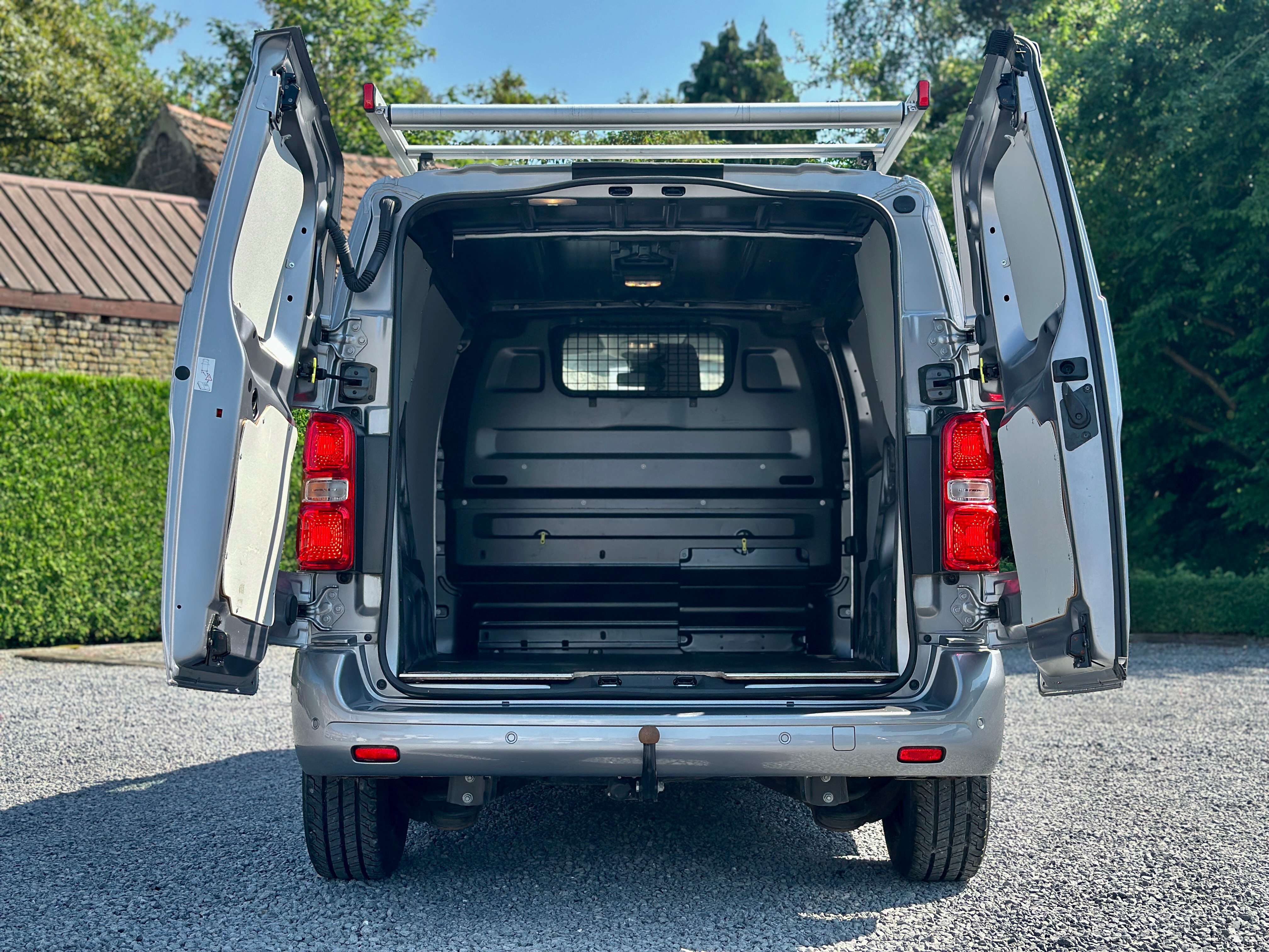 Toyota Proace 2.0d 3pl. / CARPLAY / ZETEL VERW. / DIGITAL COCKPIT /