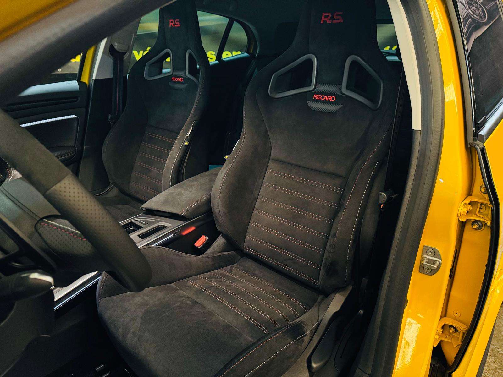 Renault Megane 1.8 TCe R.S. 300 Ultimate Recaro Carbon BOSE