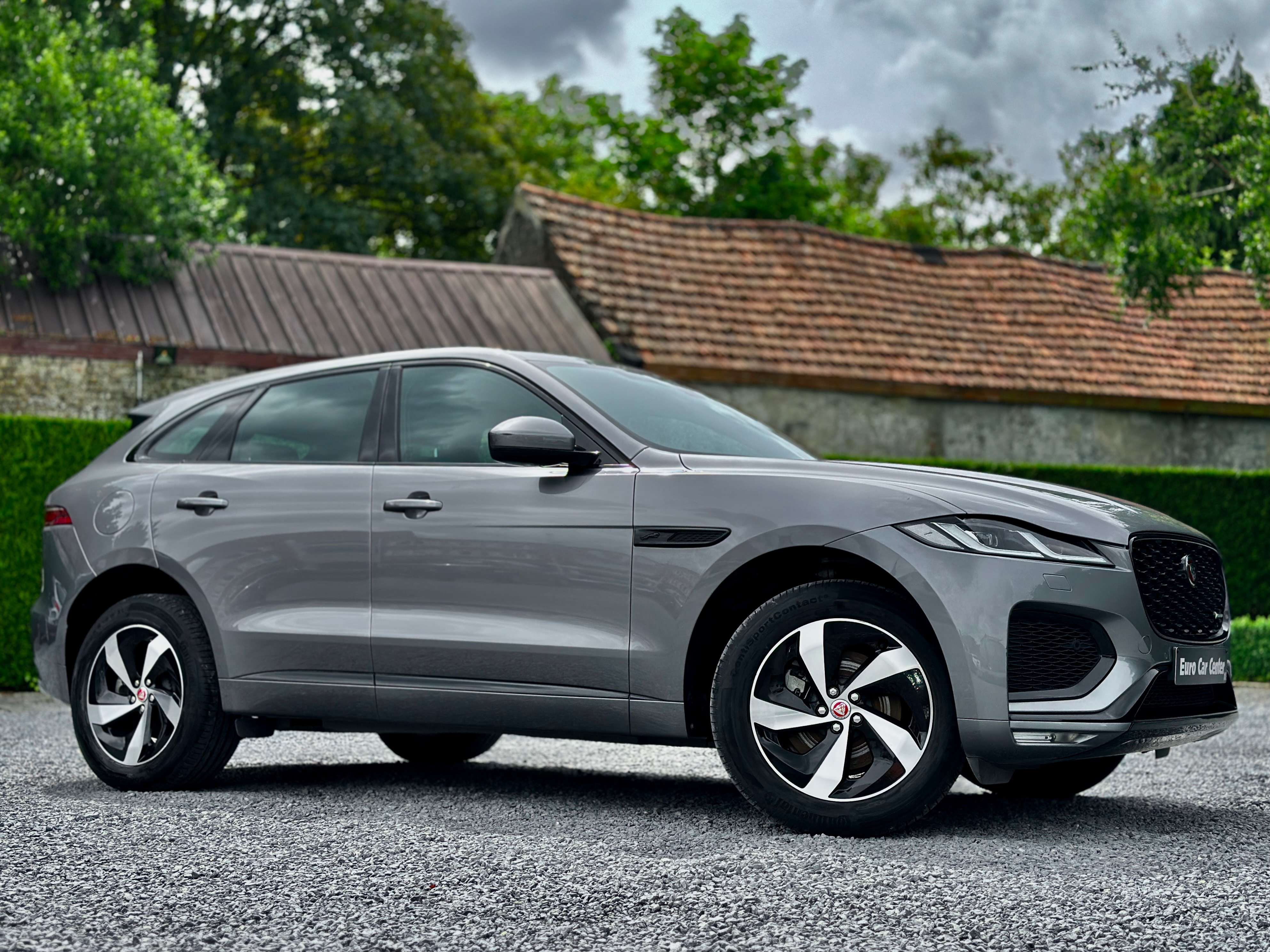 Jaguar F-Pace D200 AWD 2.0 MHEV R-Dynamic Aut. / CARPLAY / HUD / FULL ASSIST