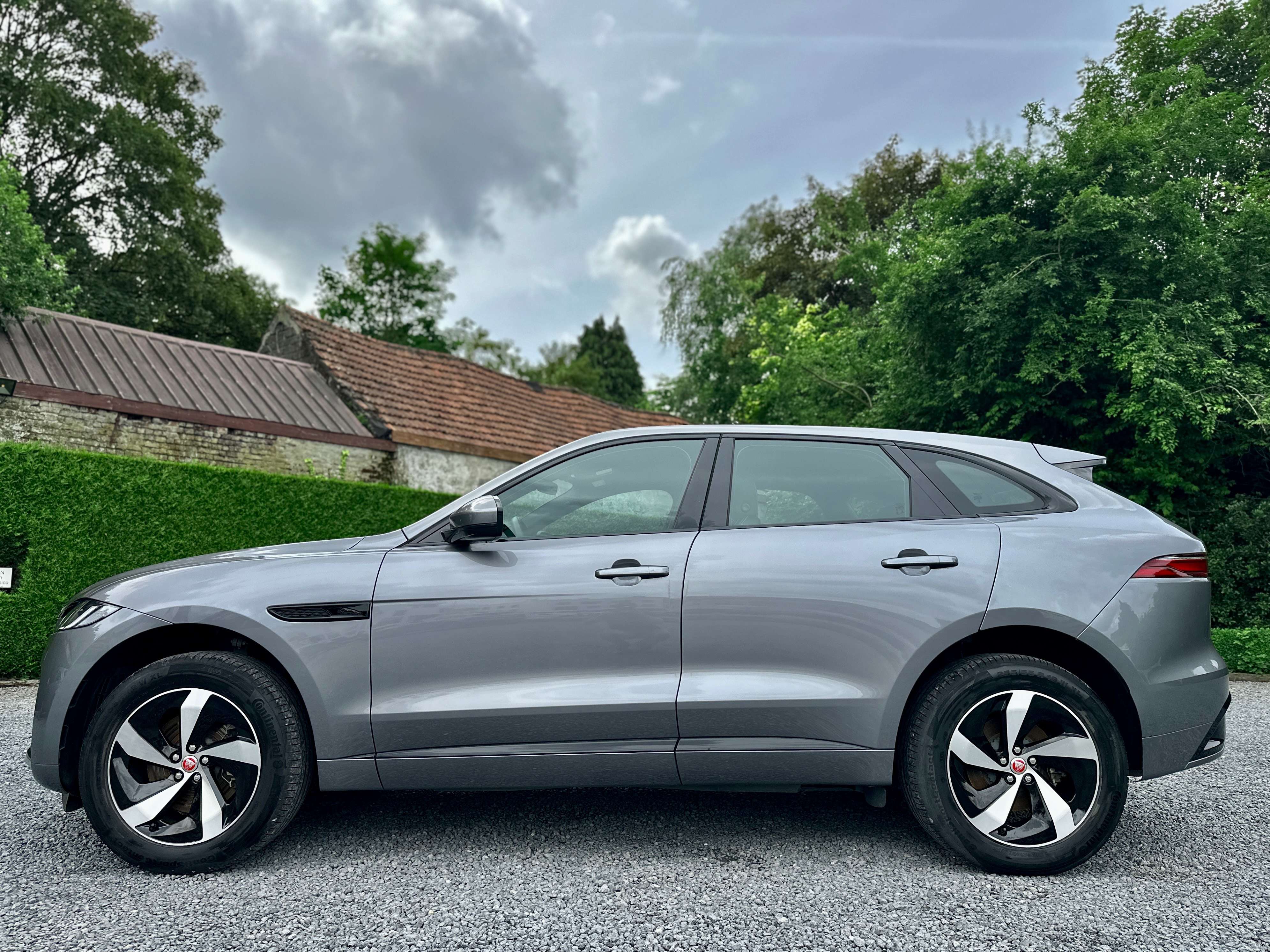 Jaguar F-Pace D200 AWD 2.0 MHEV R-Dynamic Aut. / CARPLAY / HUD / FULL ASSIST