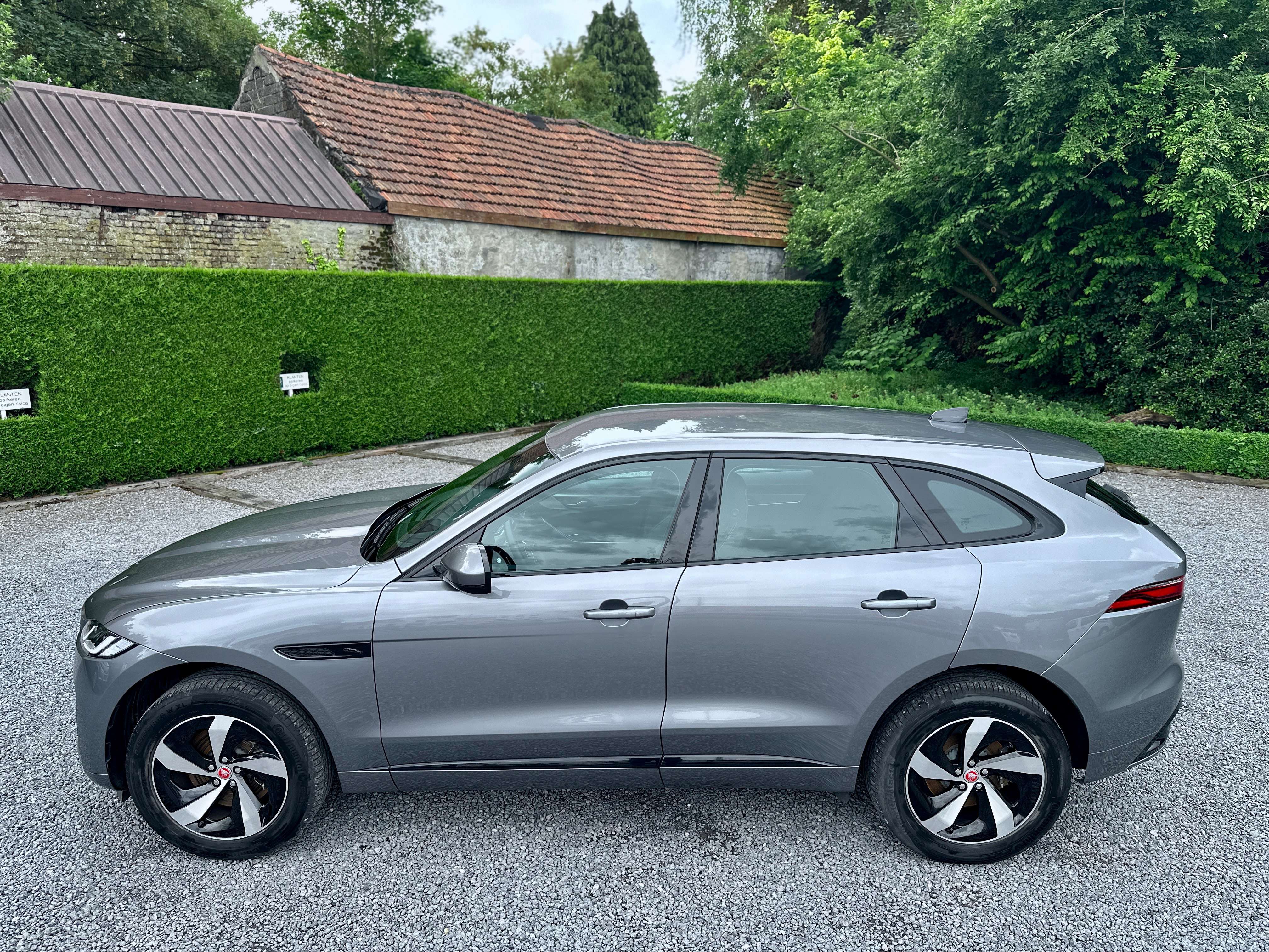 Jaguar F-Pace D200 AWD 2.0 MHEV R-Dynamic Aut. / CARPLAY / HUD / FULL ASSIST