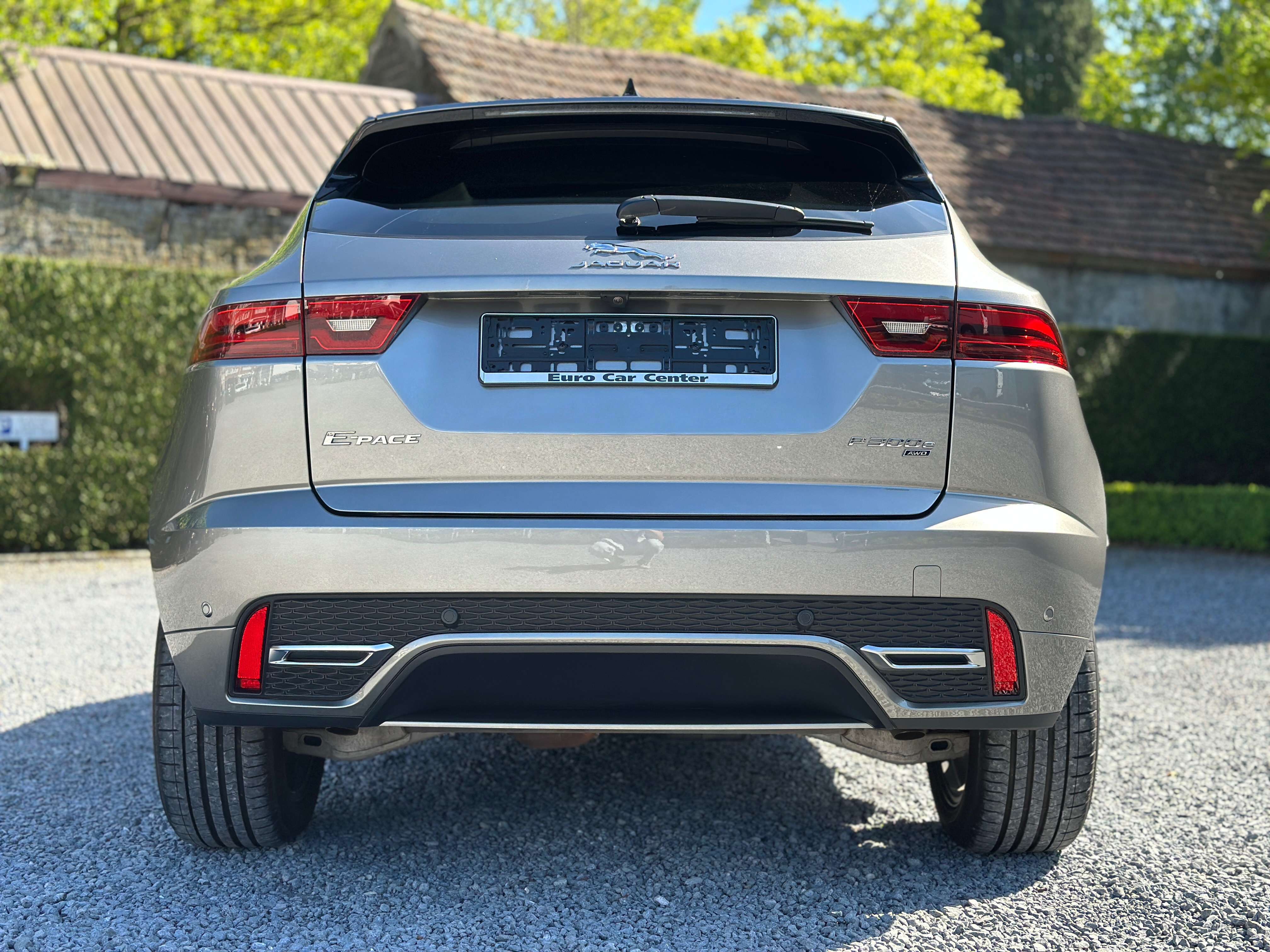 Jaguar E-Pace E-Pace PHEV 1.5 T AWD P300e R-Dynamic SE / MERIDIAN