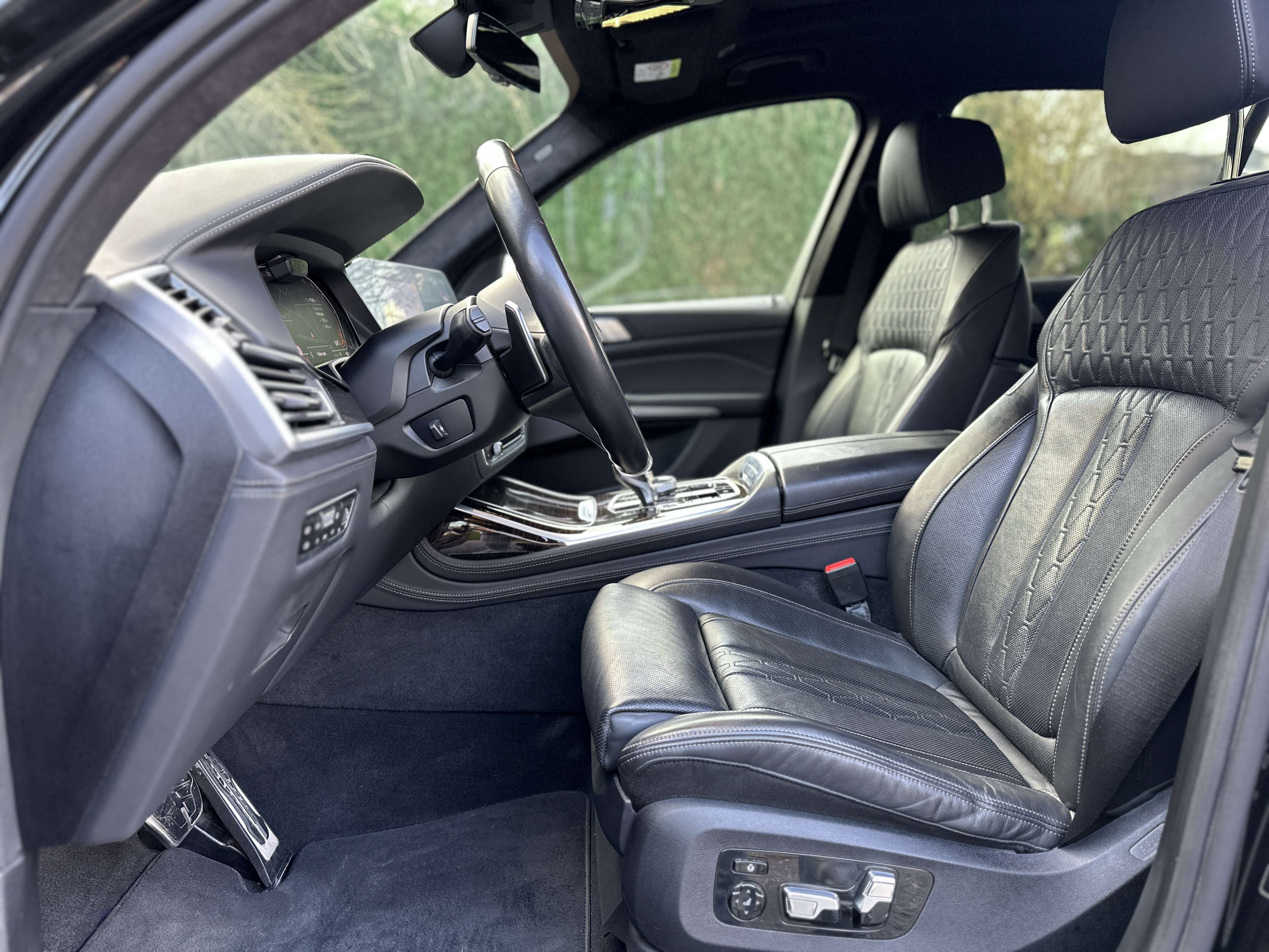 BMW X7 3.0 dAS xDrive30 M-PACK / 7pl / 360 / HUD / CARPL.