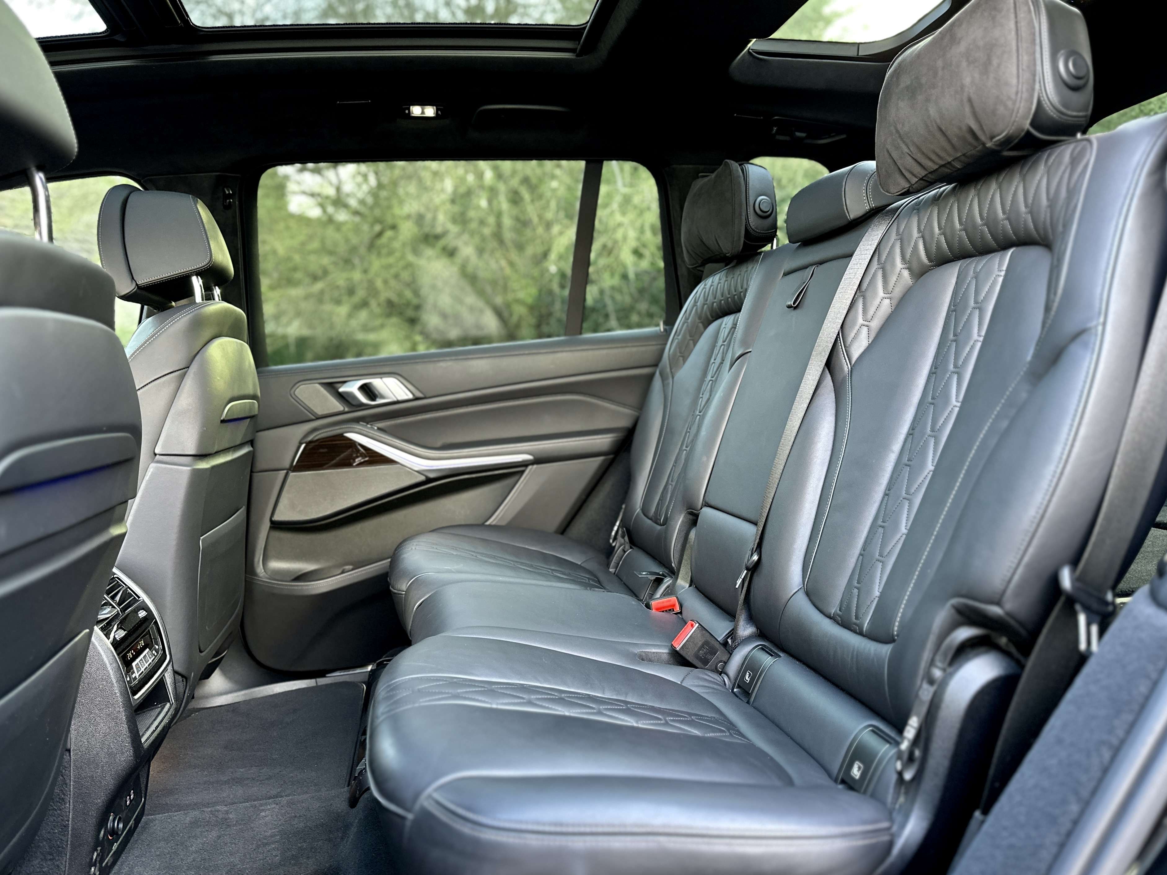 BMW X7 3.0 dAS xDrive30 M-PACK / 7pl / 360 / HUD / CARPL.