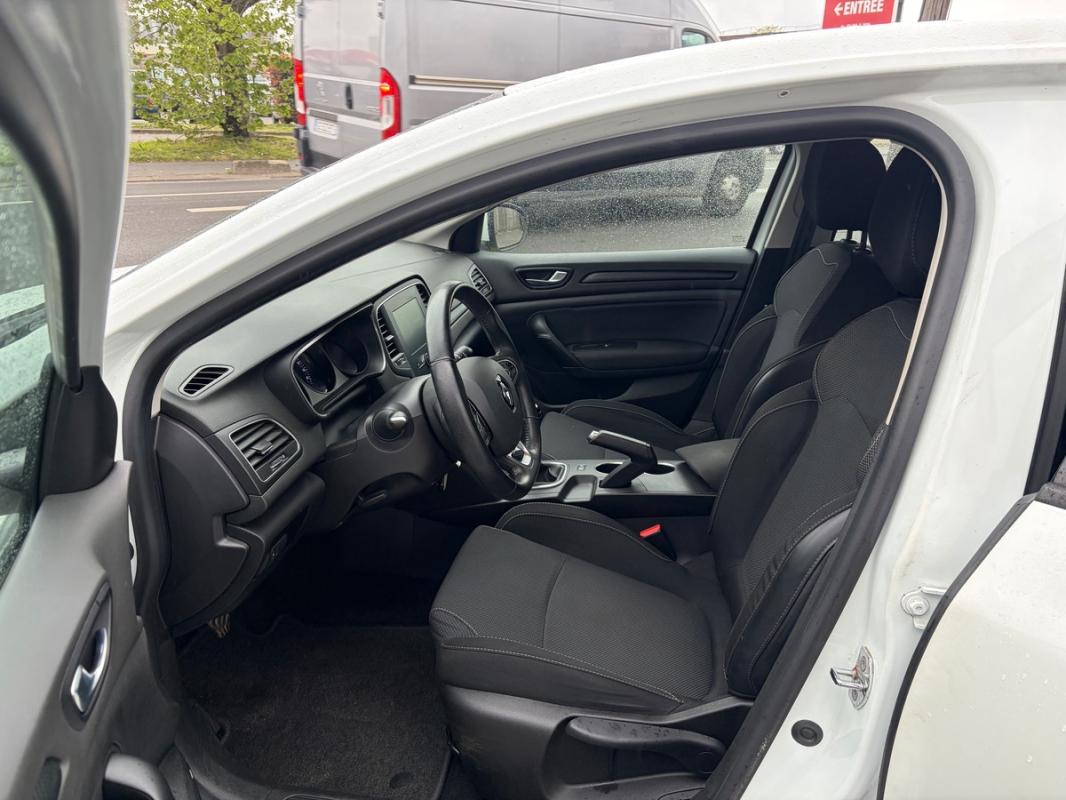 Renault Megane IV 2017 1.5L 110CH dCi ENERGY LIFE GPS RÉGULATEUR USB BLUETOOTH RADAR