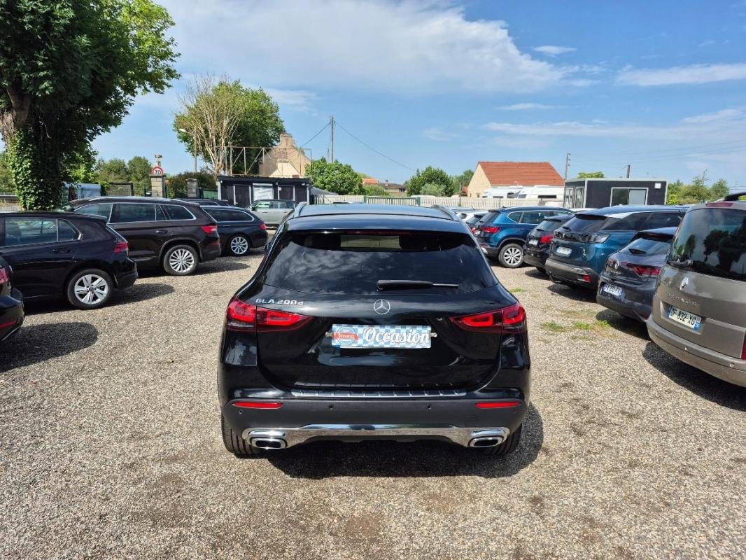 Mercedes-Benz Gla 2.0 200 D 150 BUSINESS LINE 8G-DCT BVA