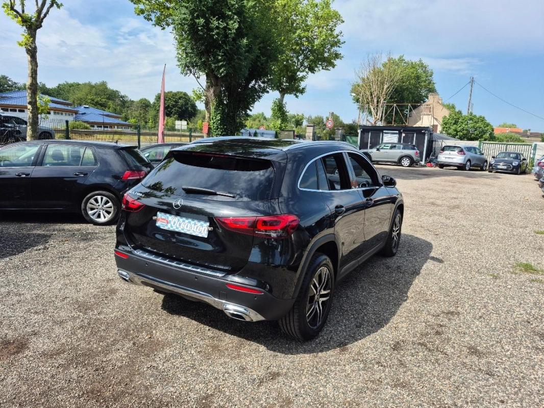 Mercedes-Benz Gla 2.0 200 D 150 BUSINESS LINE 8G-DCT BVA
