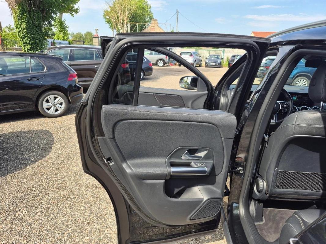 Mercedes-Benz Gla 2.0 200 D 150 BUSINESS LINE 8G-DCT BVA