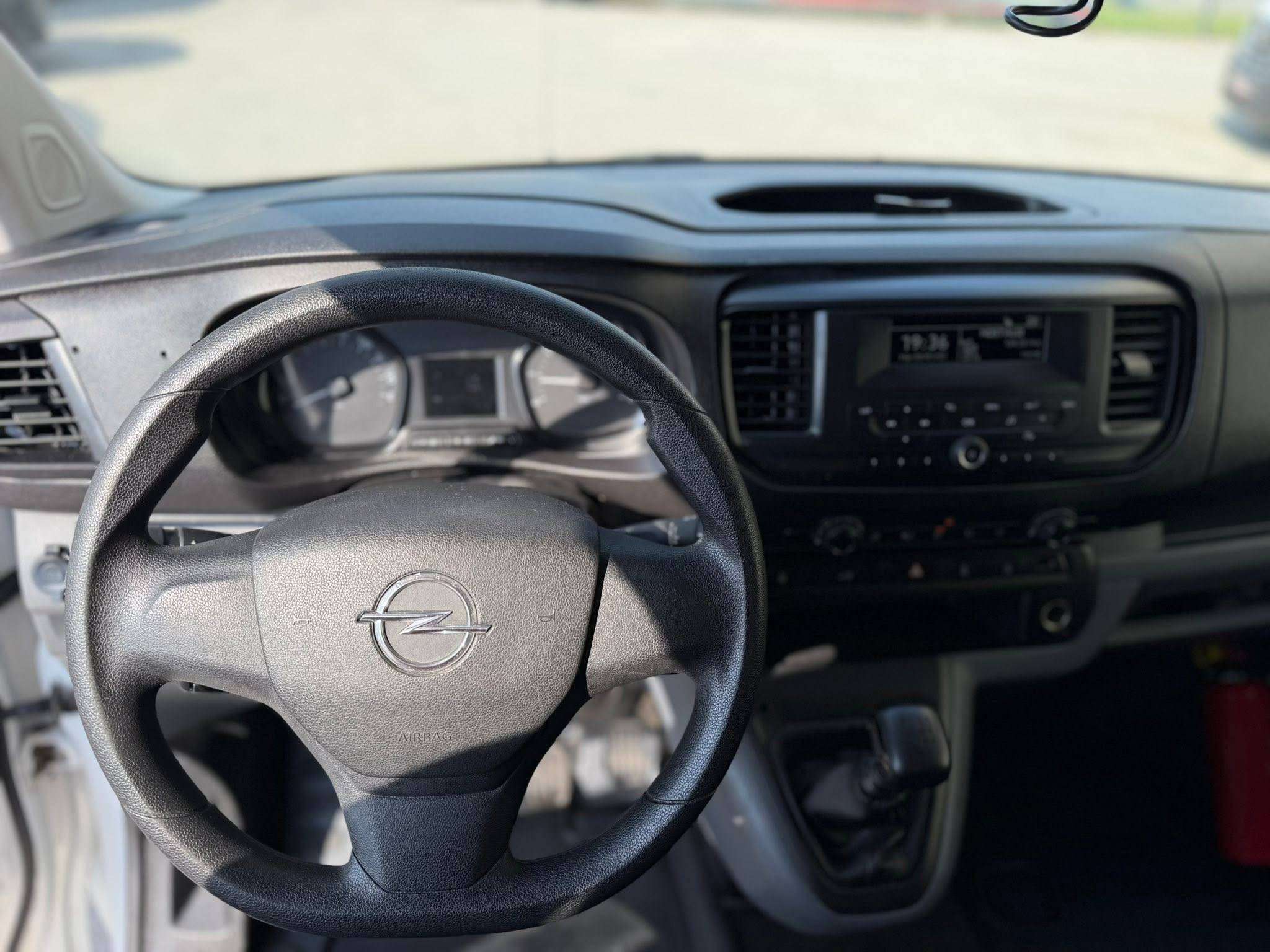 Opel Vivaro 1.5 TD L3H1 (EU6.2)
