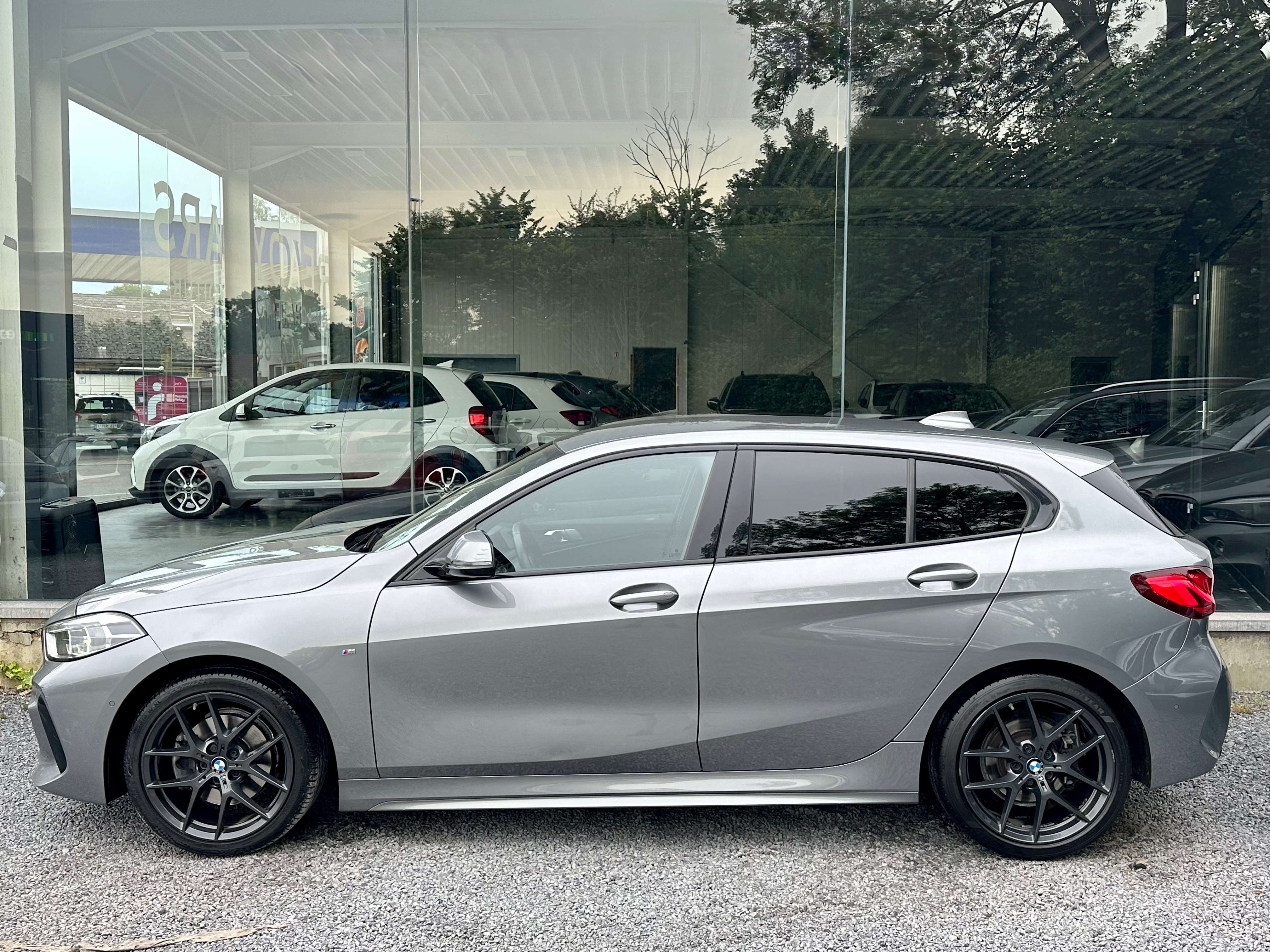BMW 118 1.5*15694 HTVA*PACK M*1ER PROP*CARPLAY*CARNET COMPLET BMW*SIEGE SPORT*CAMERA*GARANTIE