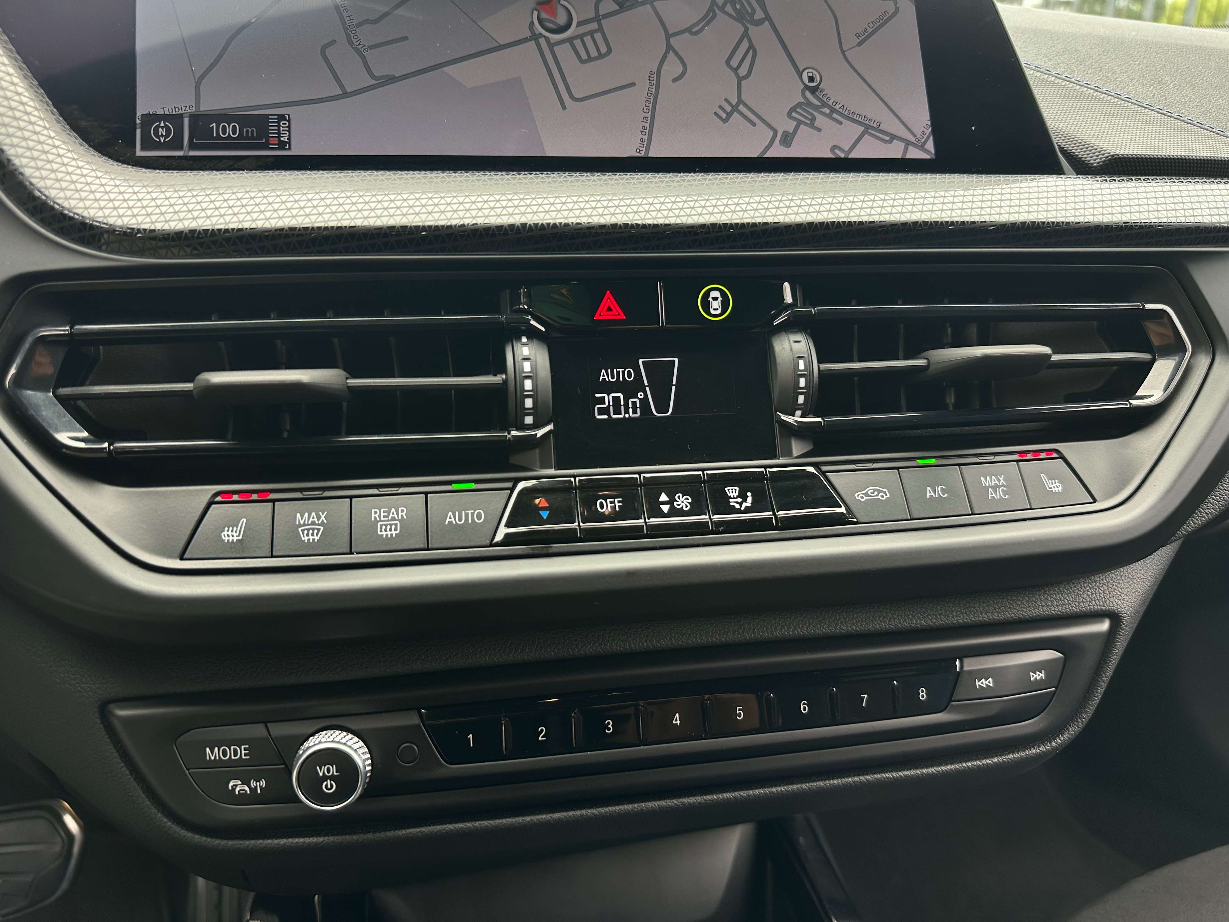 BMW 118 1.5*15694 HTVA*PACK M*1ER PROP*CARPLAY*CARNET COMPLET BMW*SIEGE SPORT*CAMERA*GARANTIE