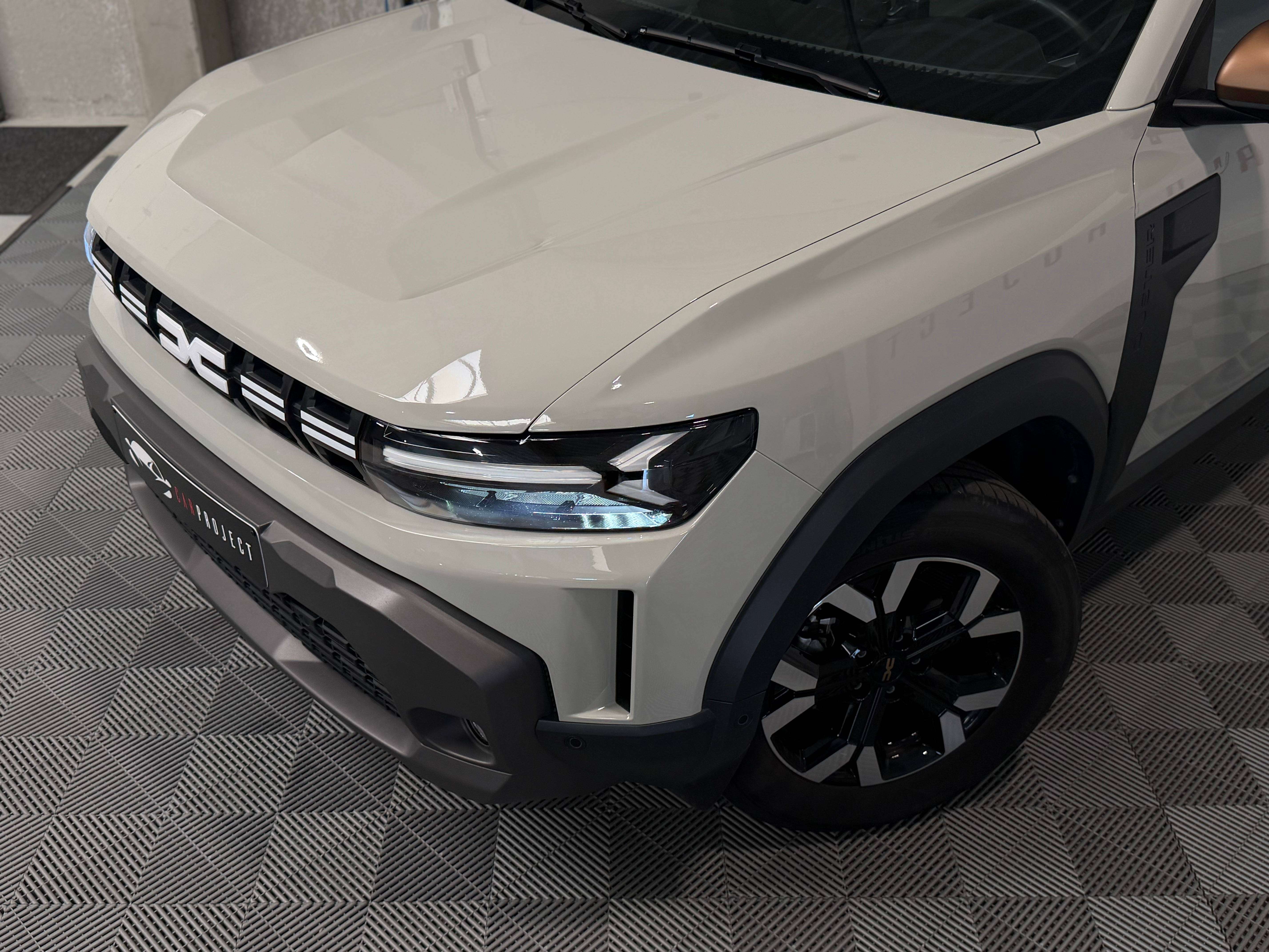 Dacia Duster 1.6 TCe Hybrid Extreme, 360° Camera, Capteurs AV/AR, GPS, Car-Play