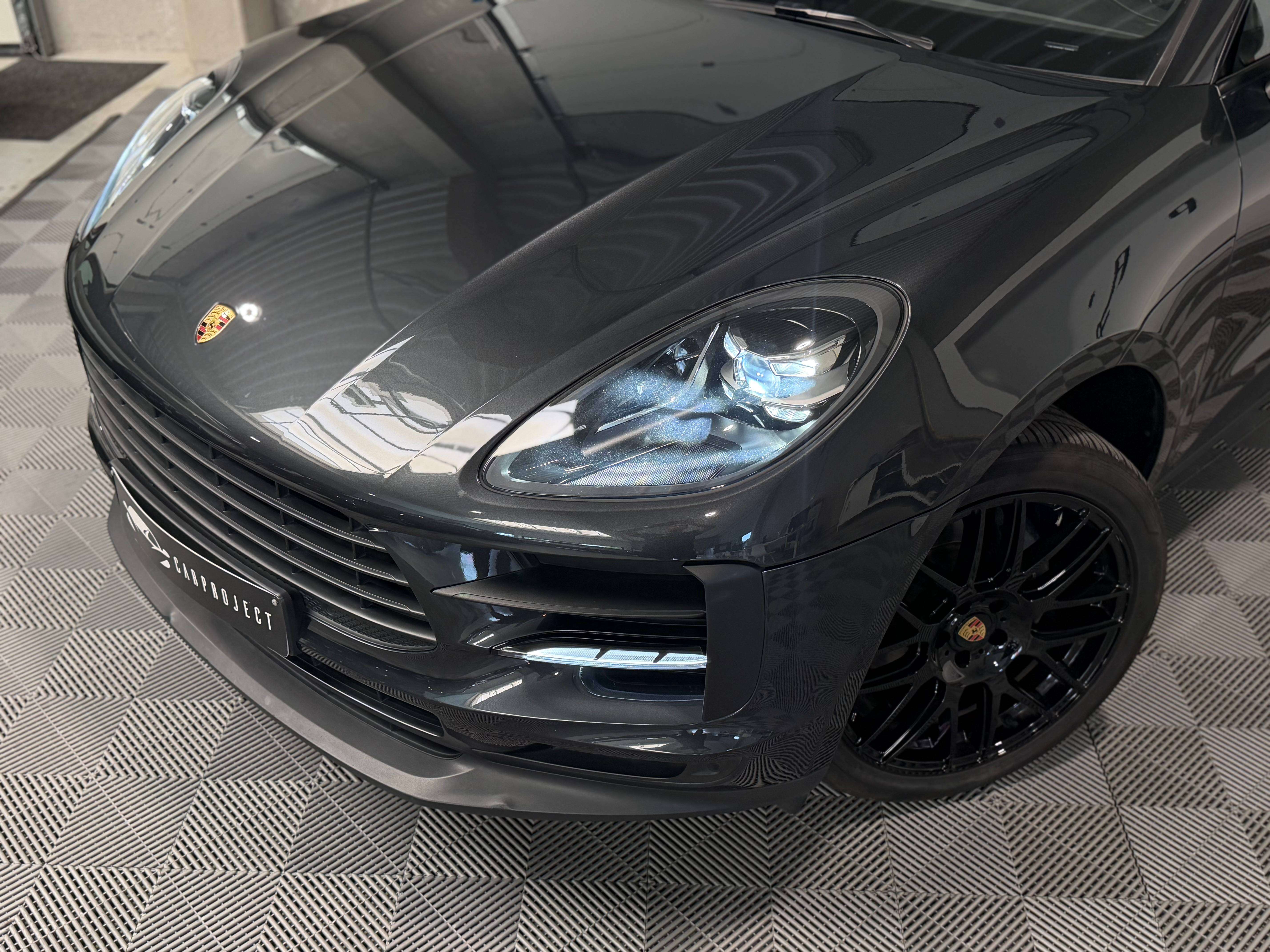 Porsche Macan 2.0 Turbo PDK, Toit Ouvrant, Apple Car-Play, Camera de recul