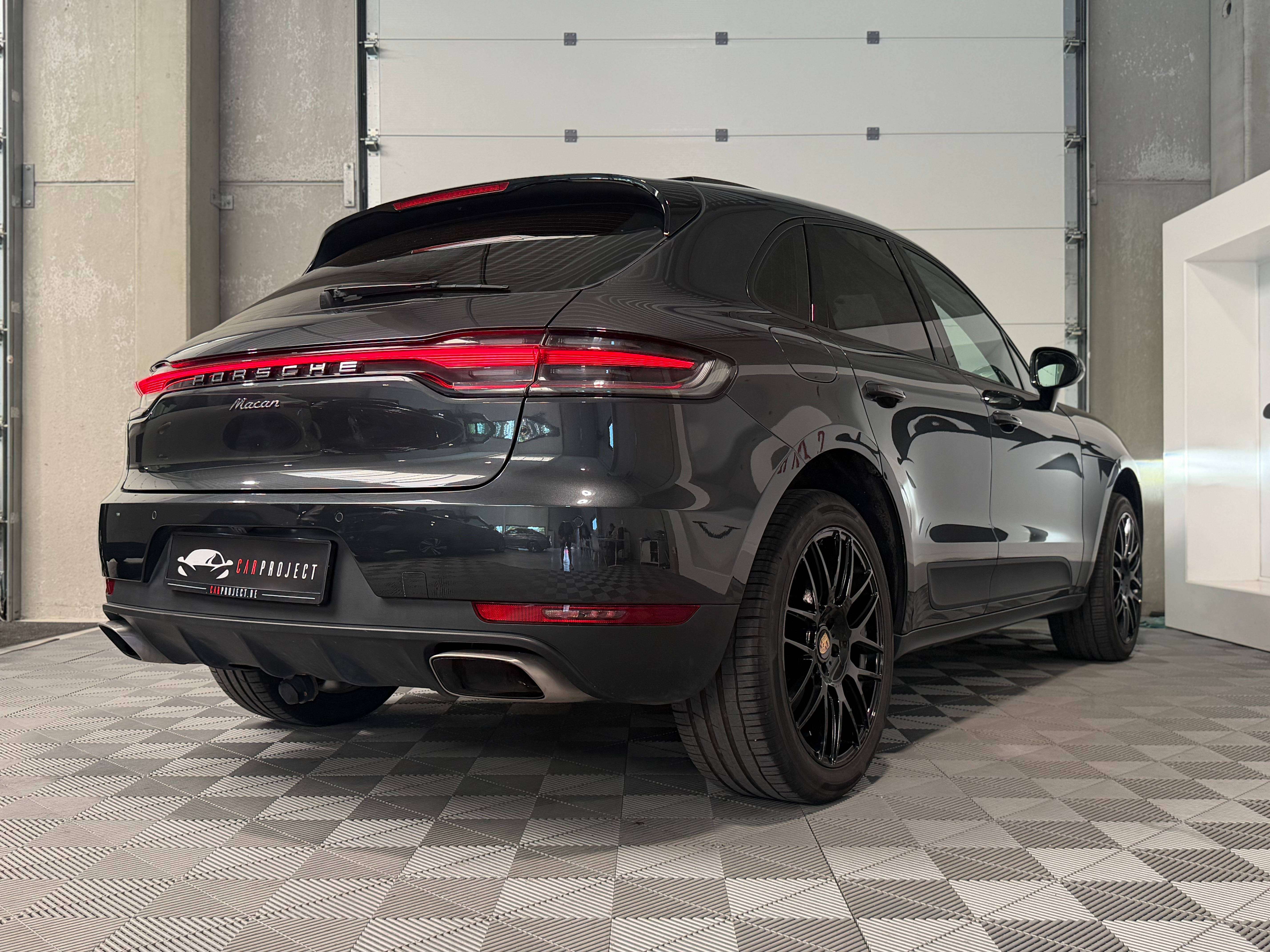 Porsche Macan 2.0 Turbo PDK, Toit Ouvrant, Apple Car-Play, Camera de recul