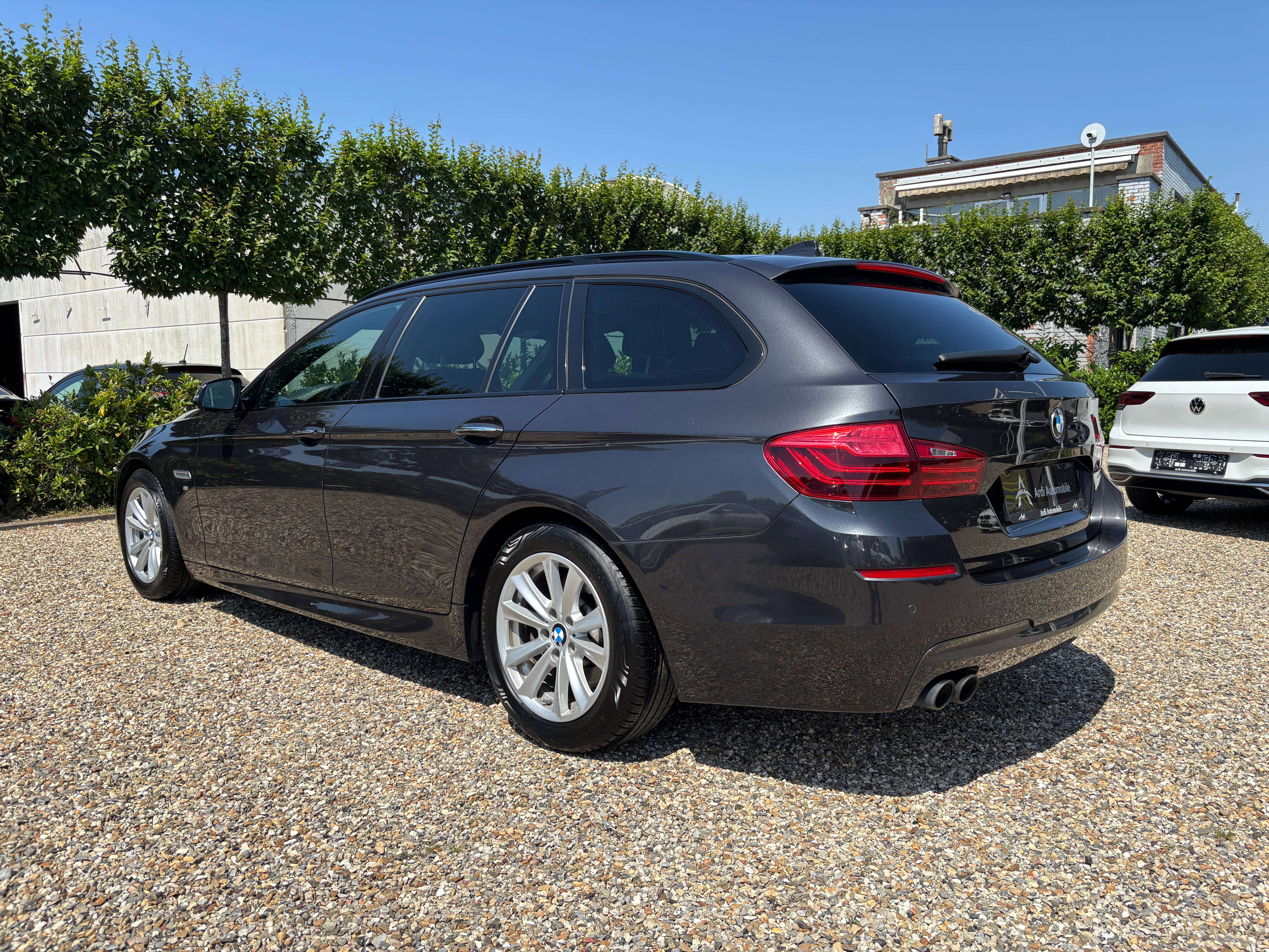 BMW 520 dA Touring *PACK M*SIEGE CHAUFF*FRONT ASSIST*LED*GARANTIE*