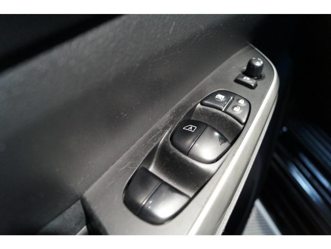 Nissan Navara NP300 2.3 dCi - 190 BVA Euro 6 PICK UP DOUBLE CABINE Double-Cab Tekna