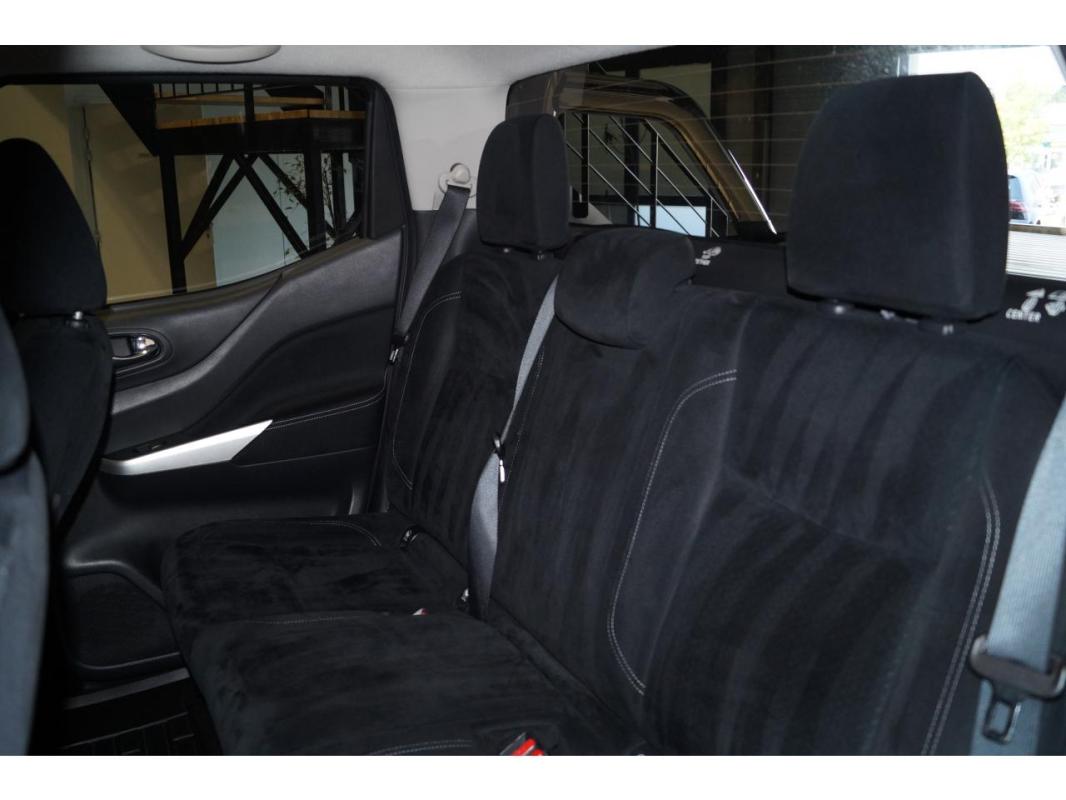 Nissan Navara NP300 2.3 dCi - 190 BVA Euro 6 PICK UP DOUBLE CABINE Double-Cab Tekna