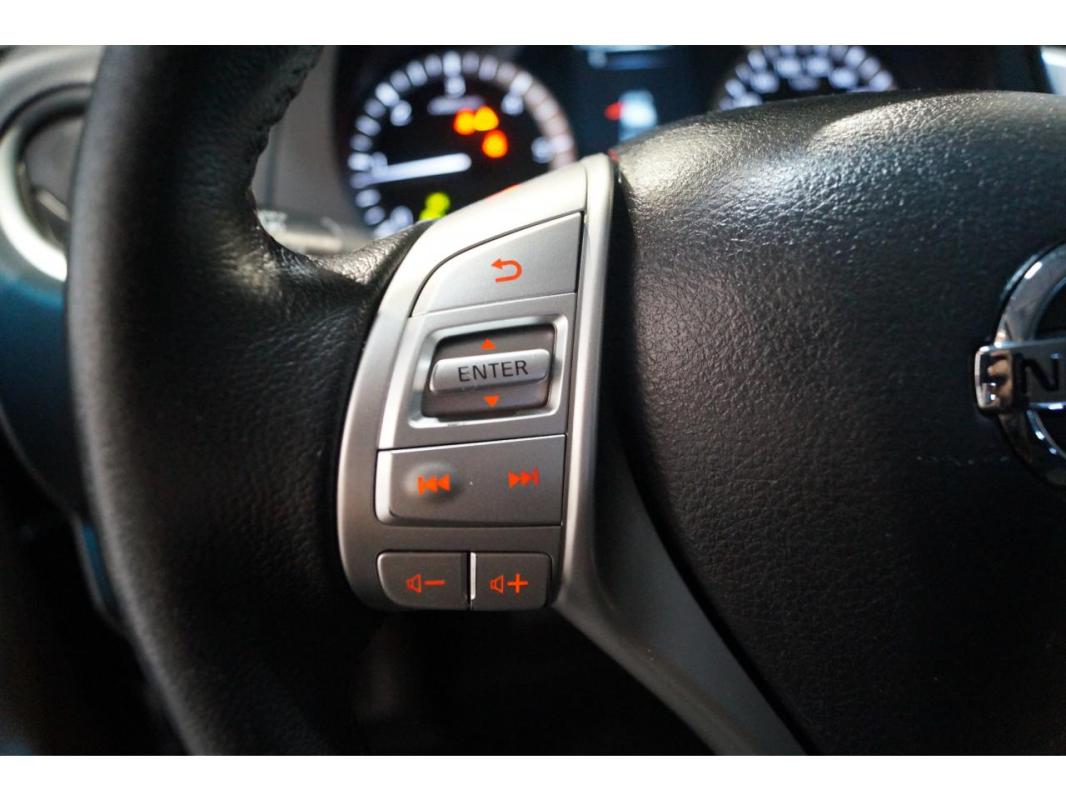 Nissan Navara NP300 2.3 dCi - 190 BVA Euro 6 PICK UP DOUBLE CABINE Double-Cab Tekna