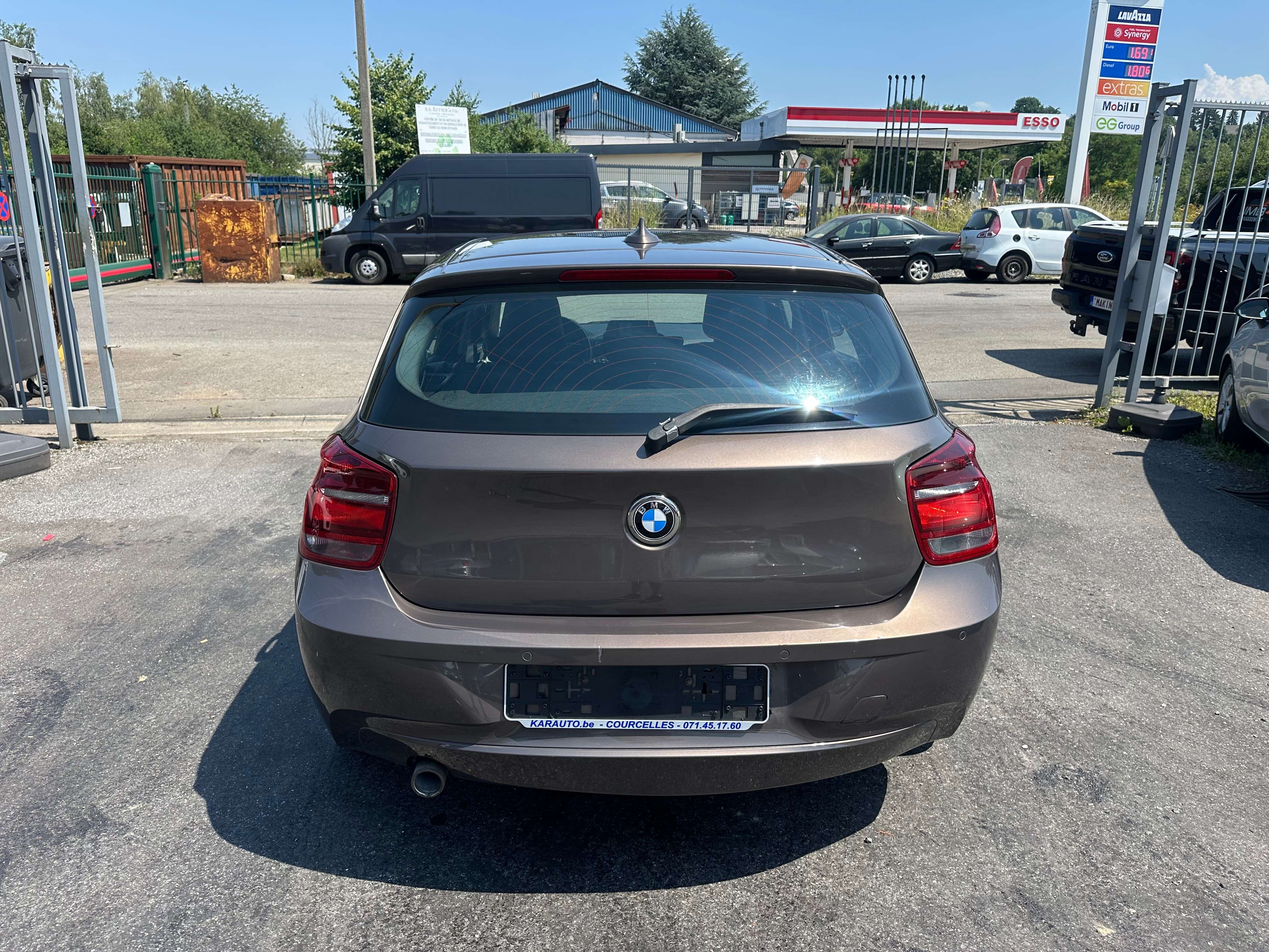 BMW 118 d * GARANTIE 12 MOIS *