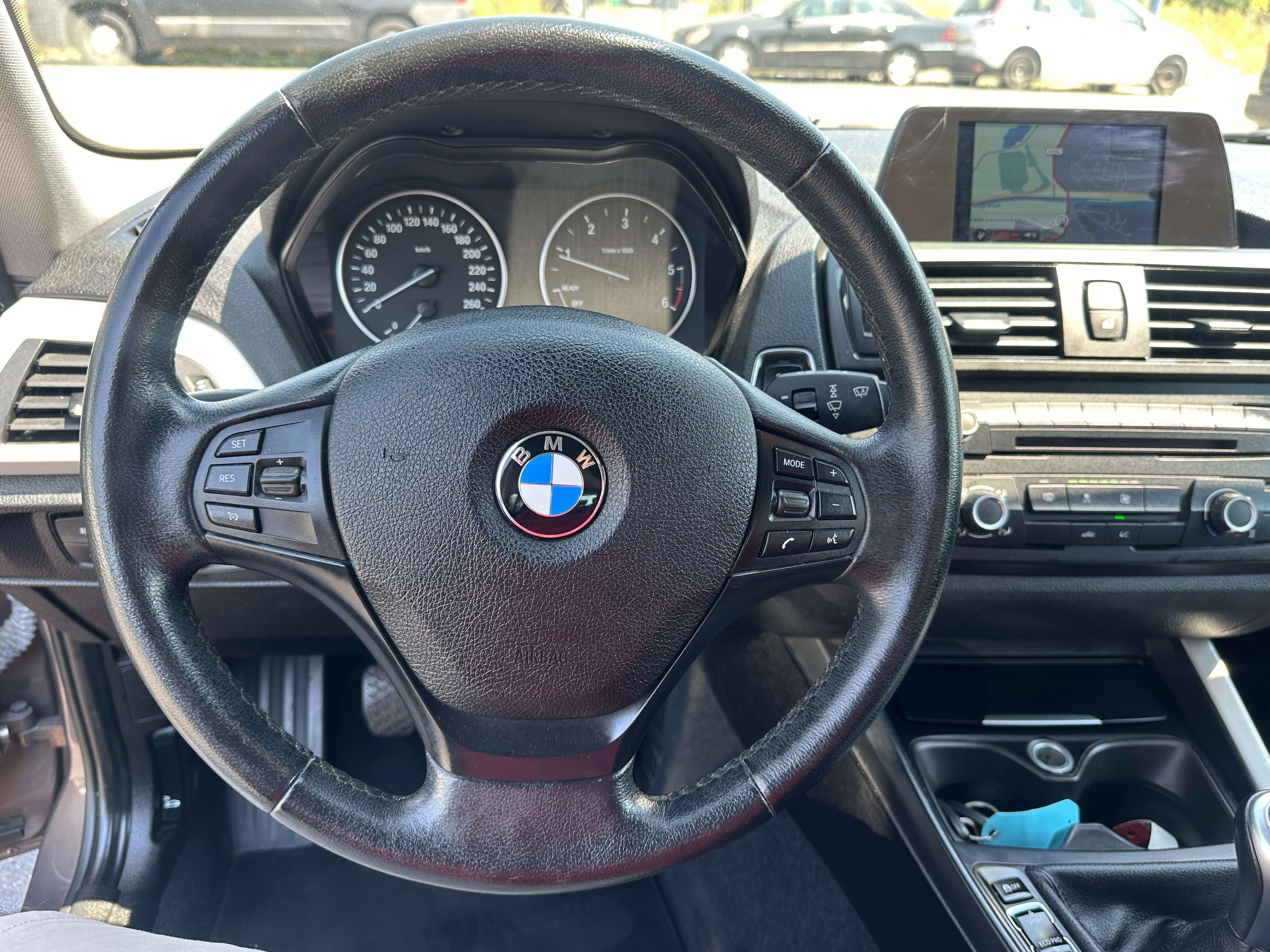 BMW 118 d * GARANTIE 12 MOIS *