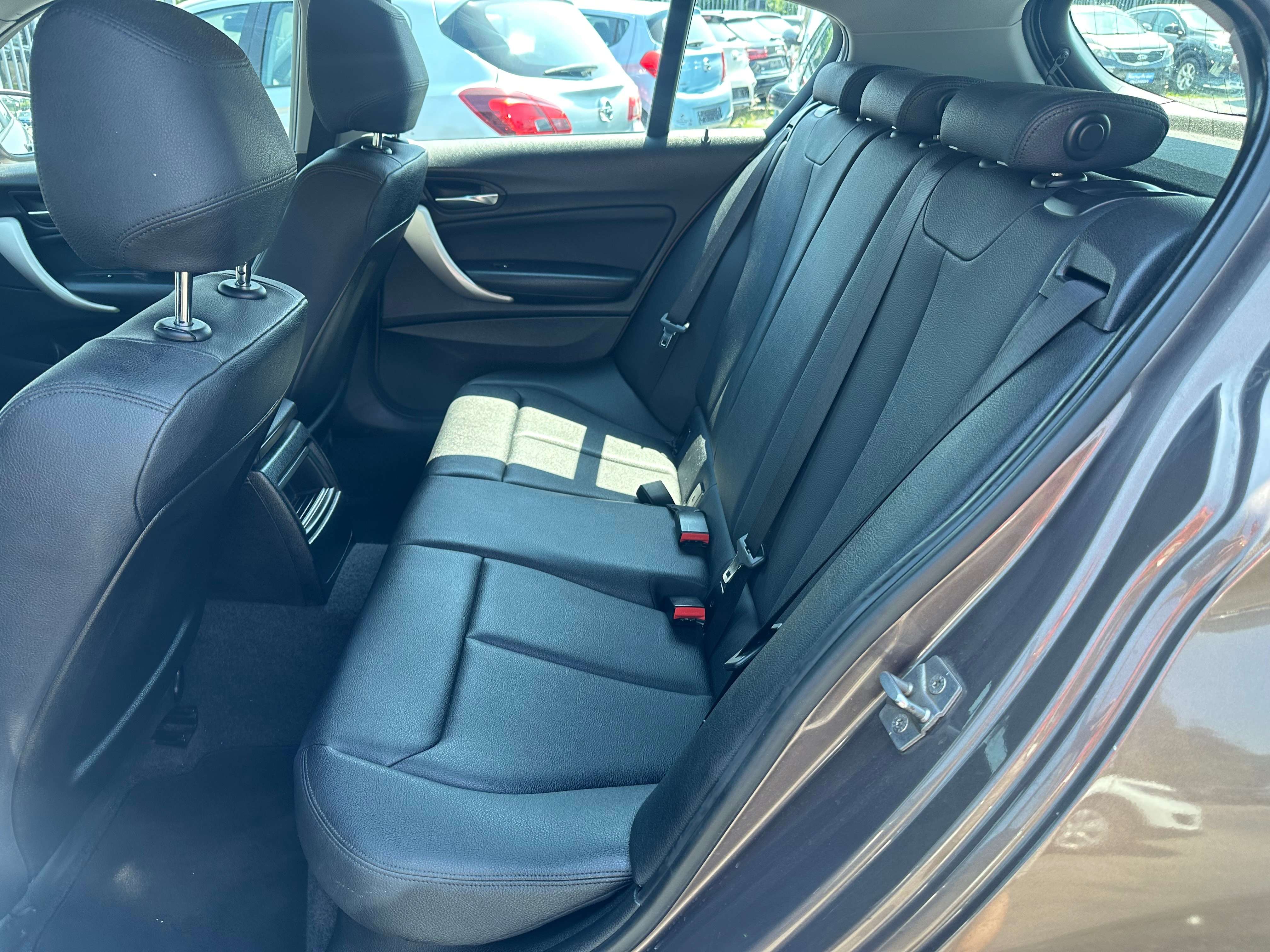 BMW 118 d * GARANTIE 12 MOIS *