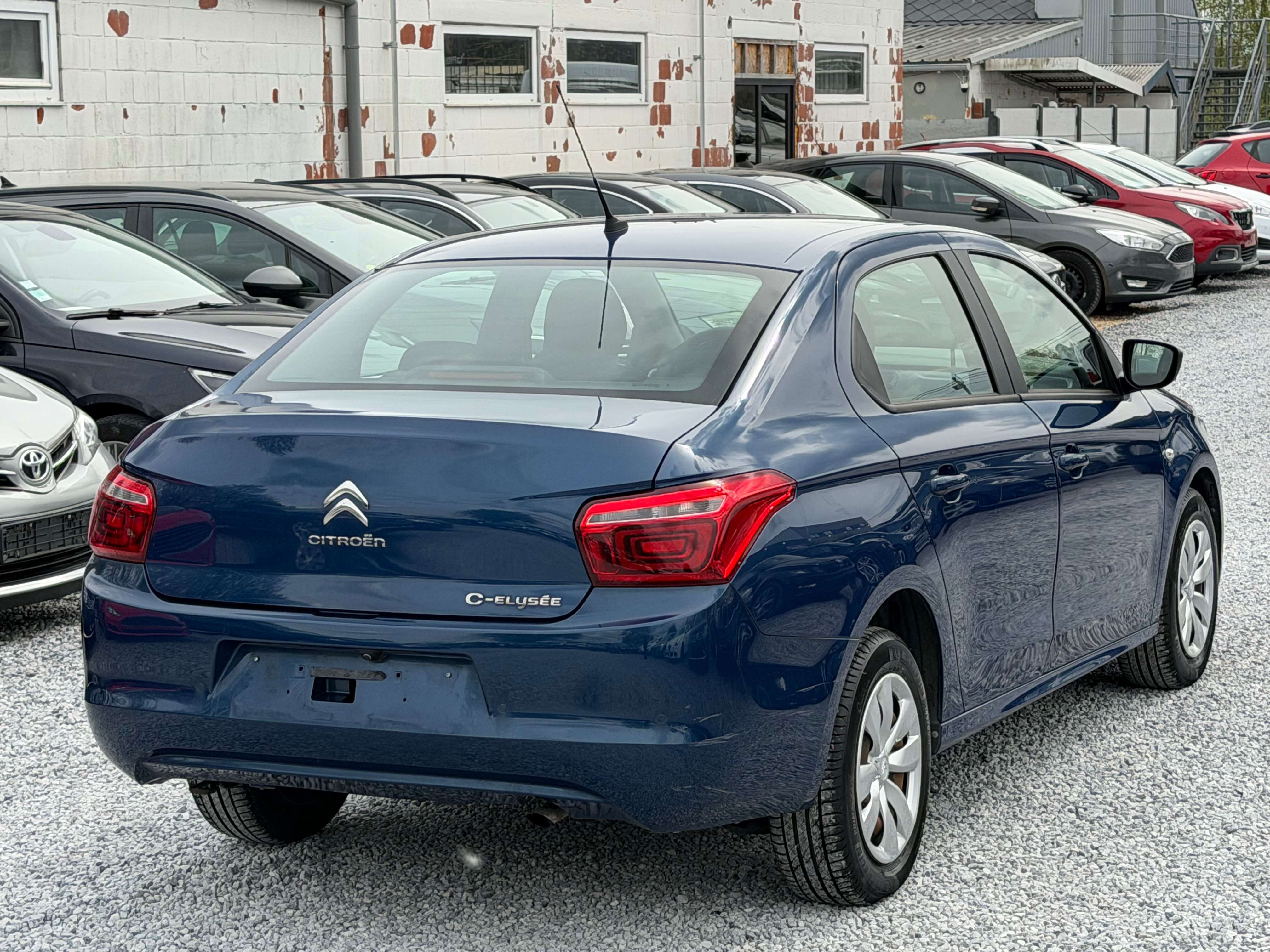 Citroen C-Elysée 1.2i - Caméra - Navigation - Euro 6b