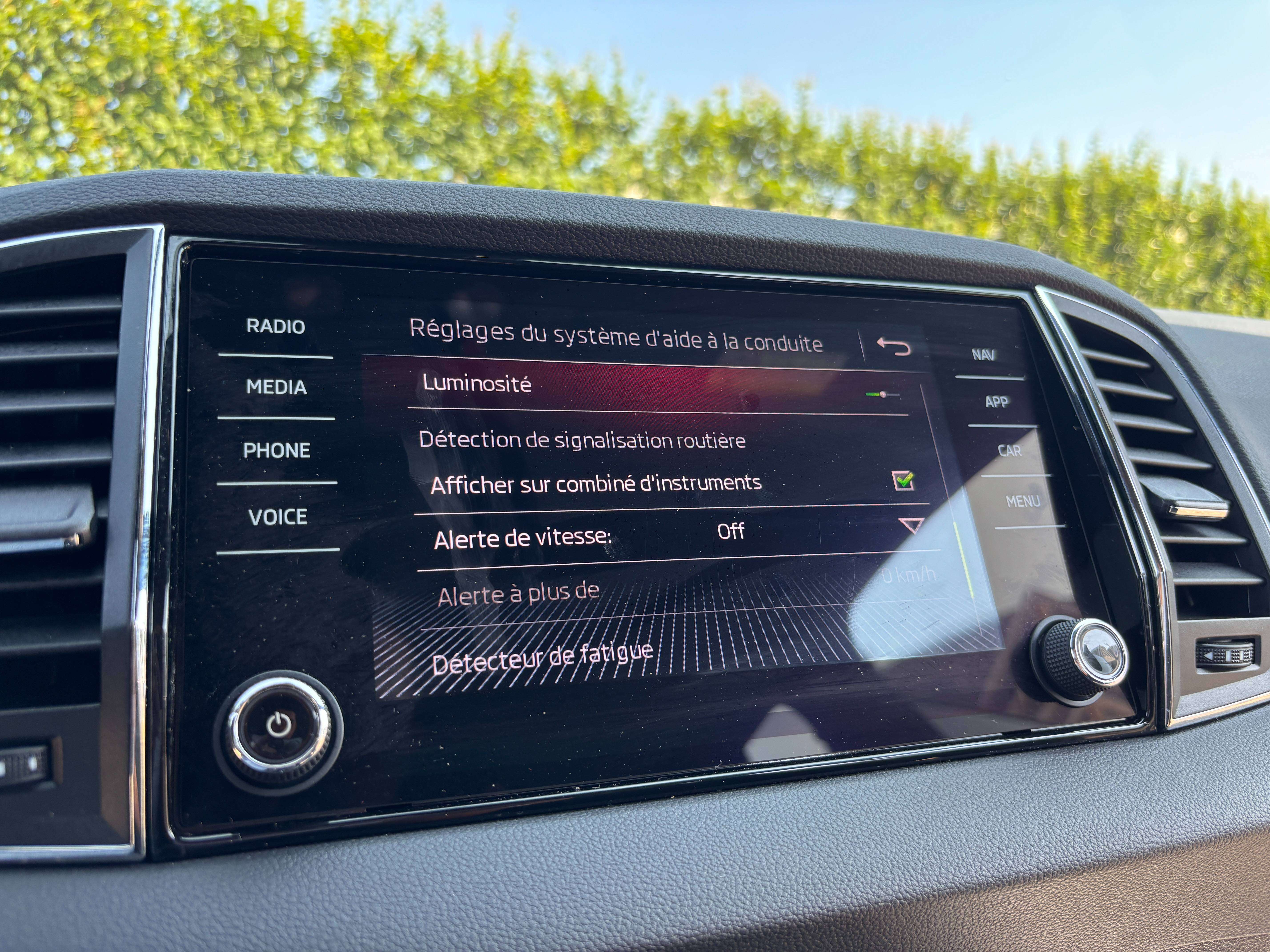 Skoda Karoq 2.0 TSI 4x4 Sportline *CARPLAY*CANTON*1ER PROPRIO*GARANTIE*