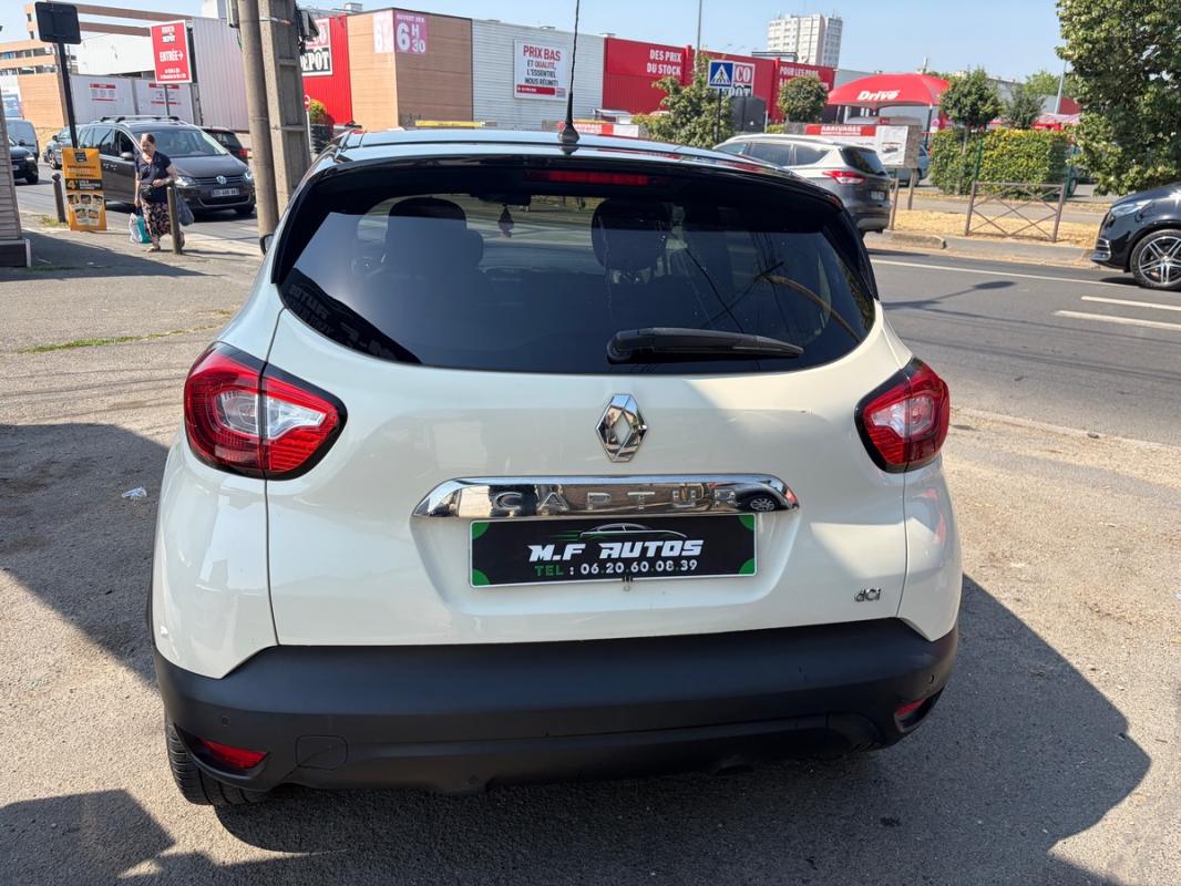 Renault Captur 1.5l dCi Energy Intens EMBRAYAGE NEUF KIT DISTRIBUTION FAITE GPS BLUETOOTH RADARS
