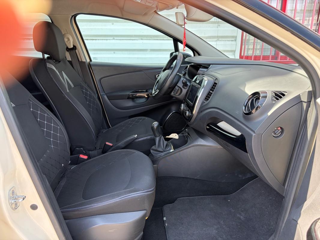 Renault Captur 1.5l dCi Energy Intens EMBRAYAGE NEUF KIT DISTRIBUTION FAITE GPS BLUETOOTH RADARS