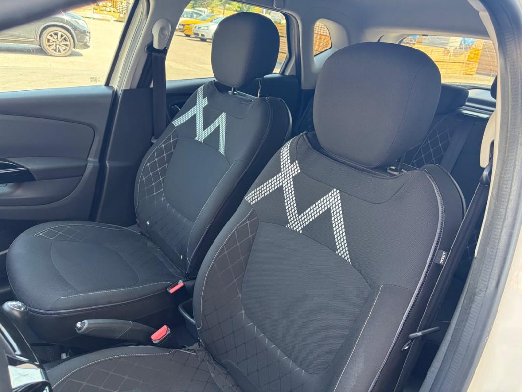 Renault Captur 1.5l dCi Energy Intens EMBRAYAGE NEUF KIT DISTRIBUTION FAITE GPS BLUETOOTH RADARS
