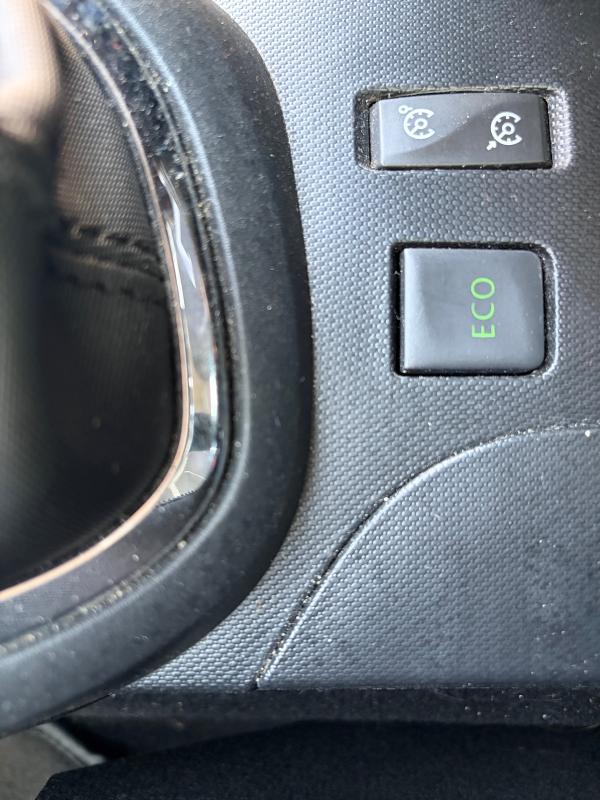 Renault Captur 1.5l dCi Energy Intens EMBRAYAGE NEUF KIT DISTRIBUTION FAITE GPS BLUETOOTH RADARS